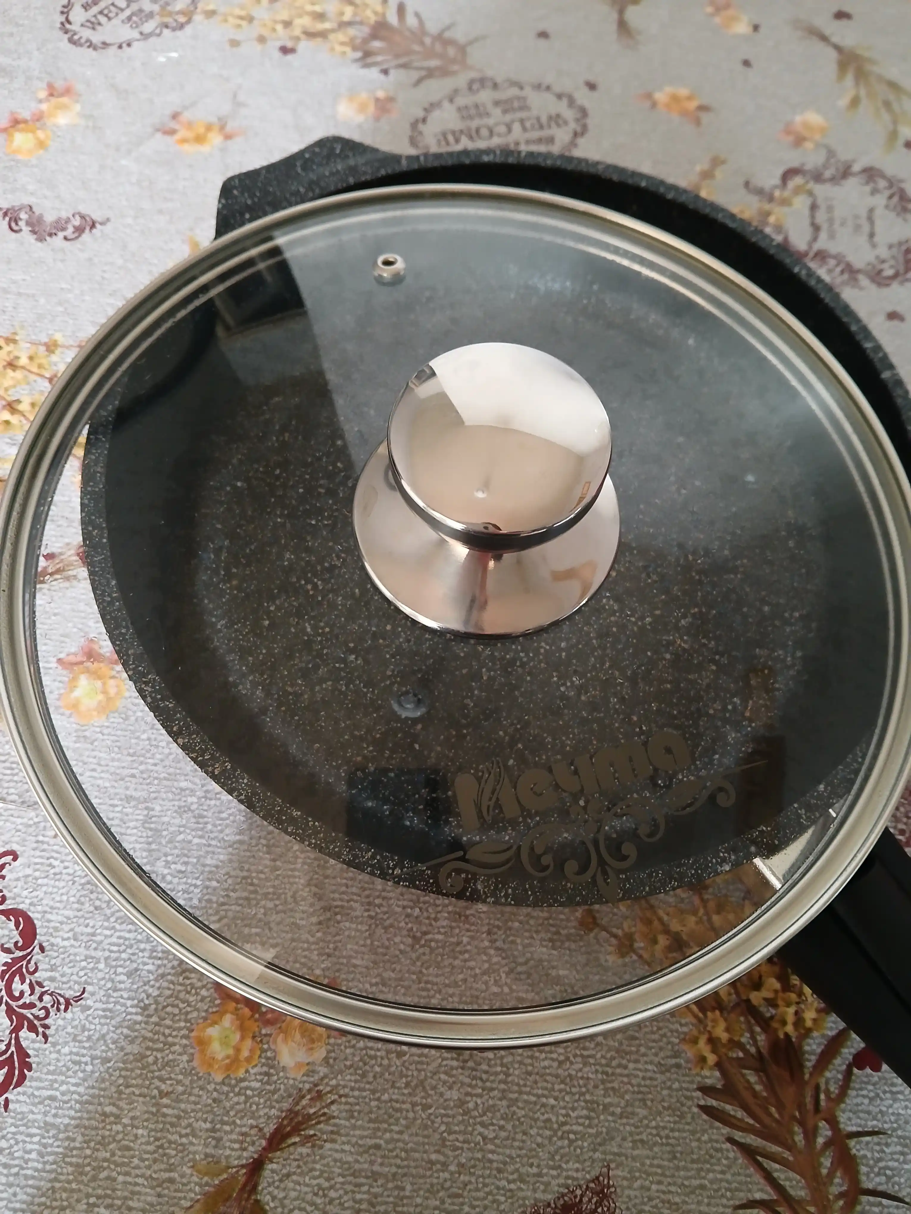 Tova Mechta, olinadigan tutqich va shisha qopqoq bilan, Granit Star ultra
