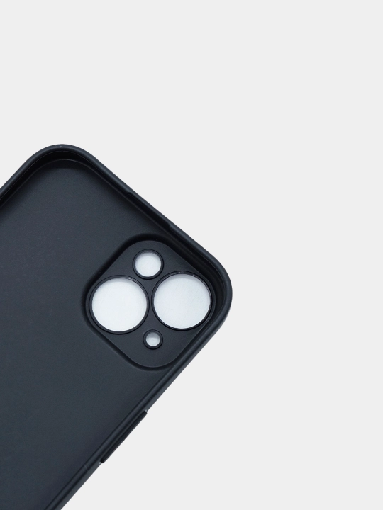 IPhone 15 telefoni uchun g'ilof