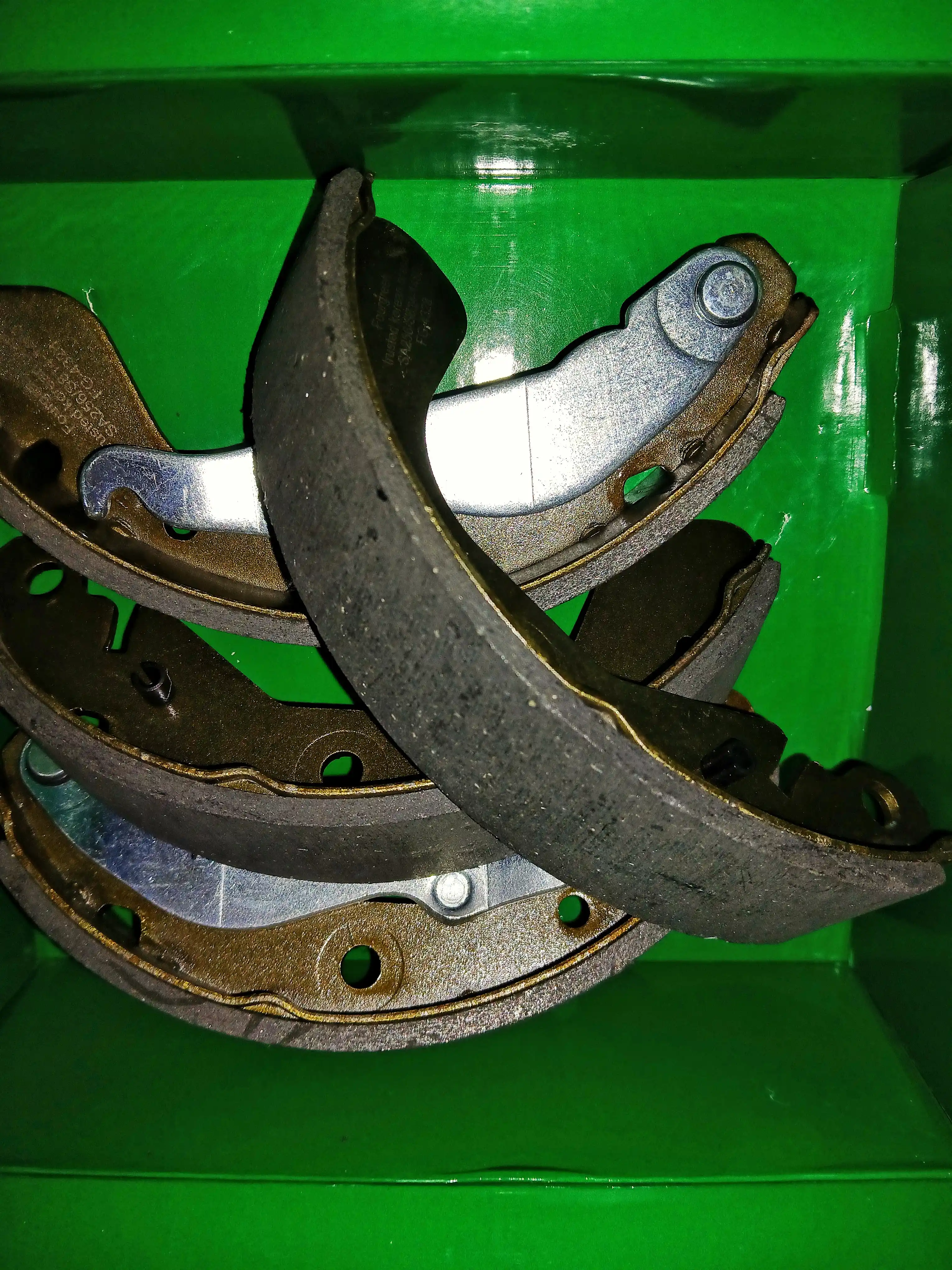Колодки тормозные задние в сборе Cobalt, Spark, Damas, No. 96268686 FourGreen OEM