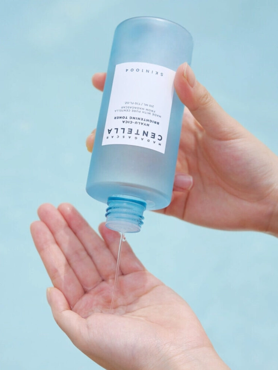 Namlantiruvchi toner, ton tekislovchi SKIN1004 Centella Hyalu-Cica, 210 ml