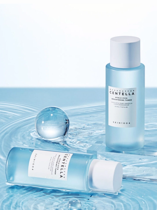 Namlantiruvchi toner, ton tekislovchi SKIN1004 Centella Hyalu-Cica, 210 ml