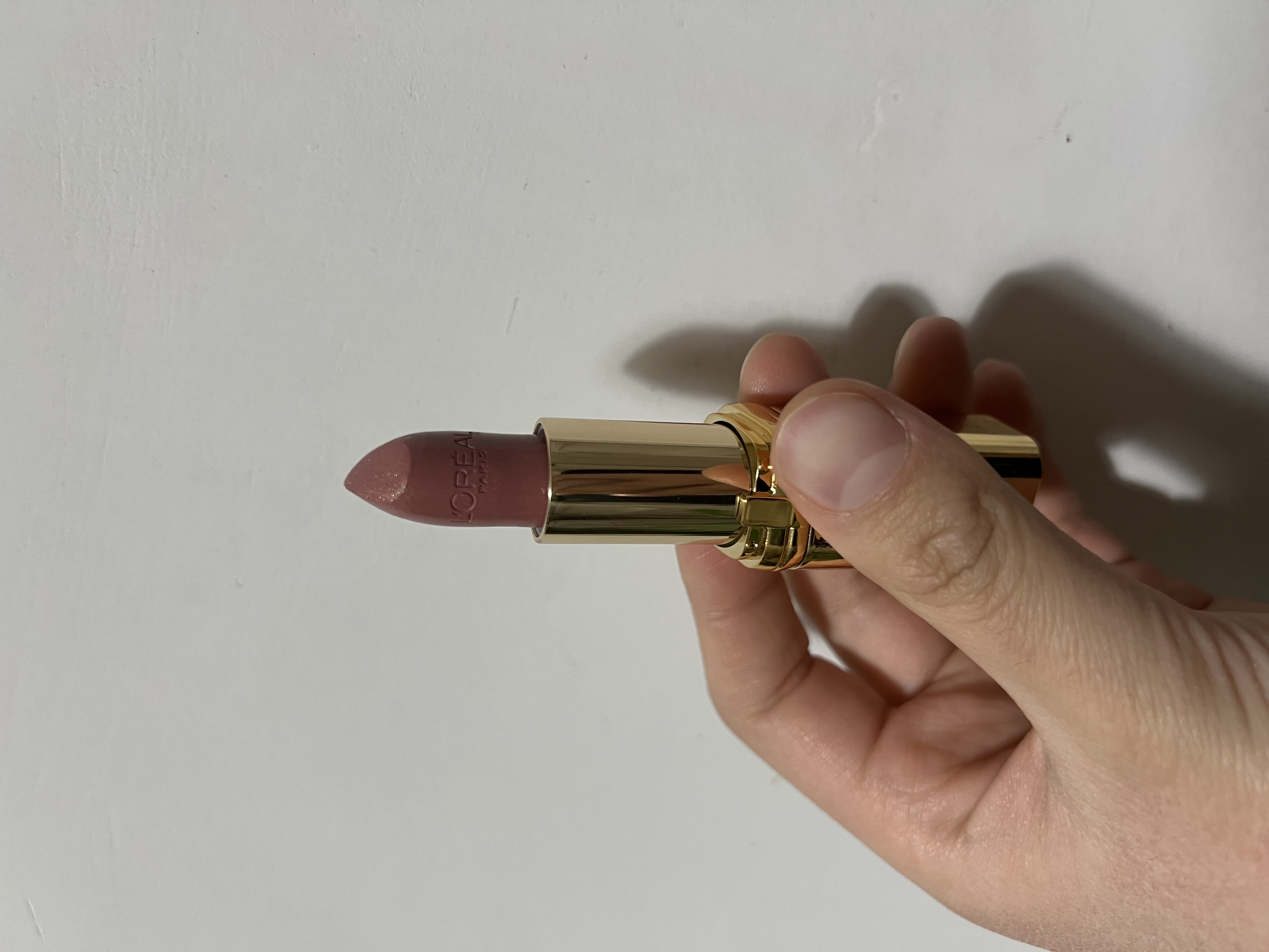 Помада для губ L'Oreal Paris Color Riche, оттенок 232 Нежный кашемир