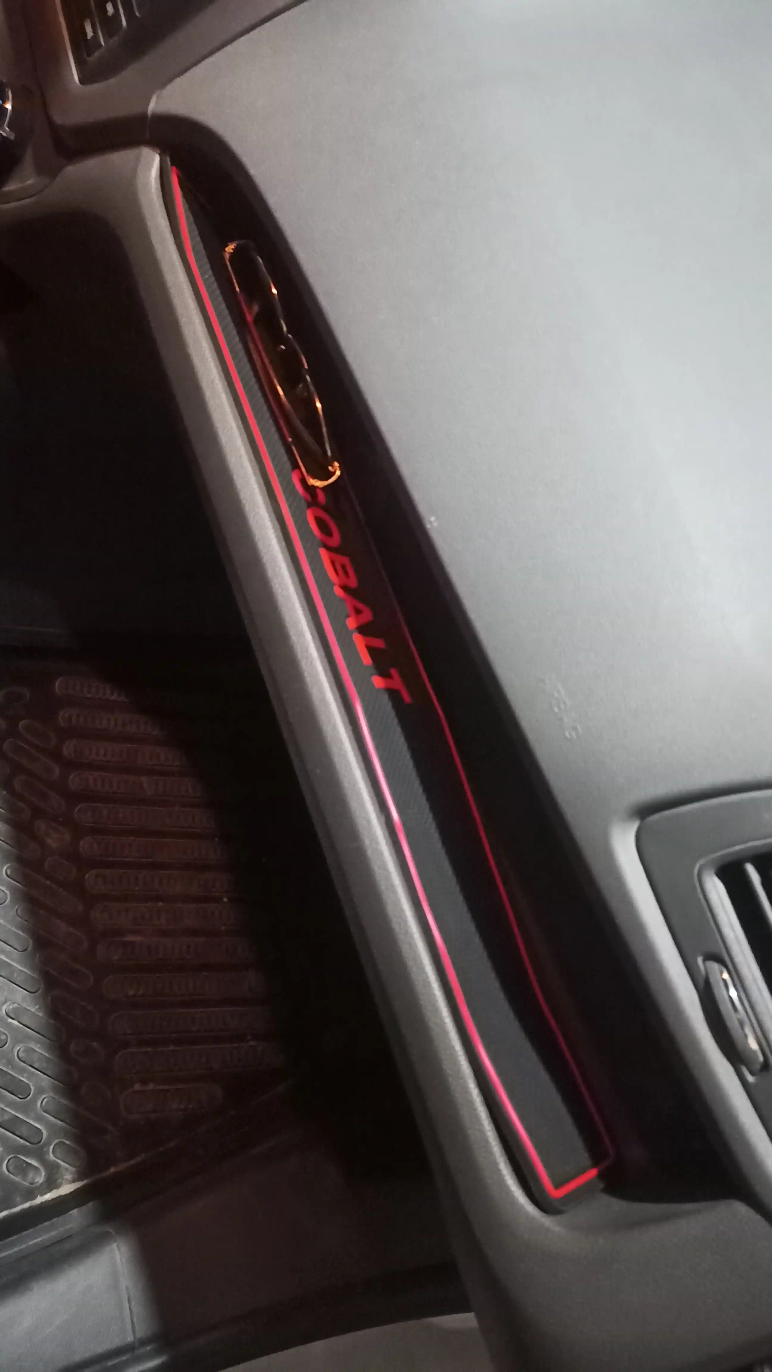 Резинки на торпеду для автомобилей Cobalt, Lacetti, Damas, Sonet, Tracker 2, Onix