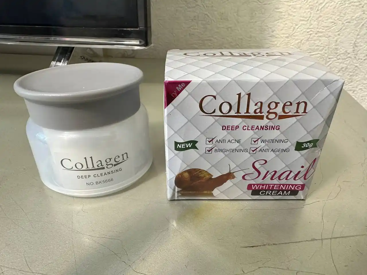 Yuz kremi collagen Kaoyo, ekstrakti shilliqqurt bilan, oqartiruvchi, А, E vitaminlari 80gr