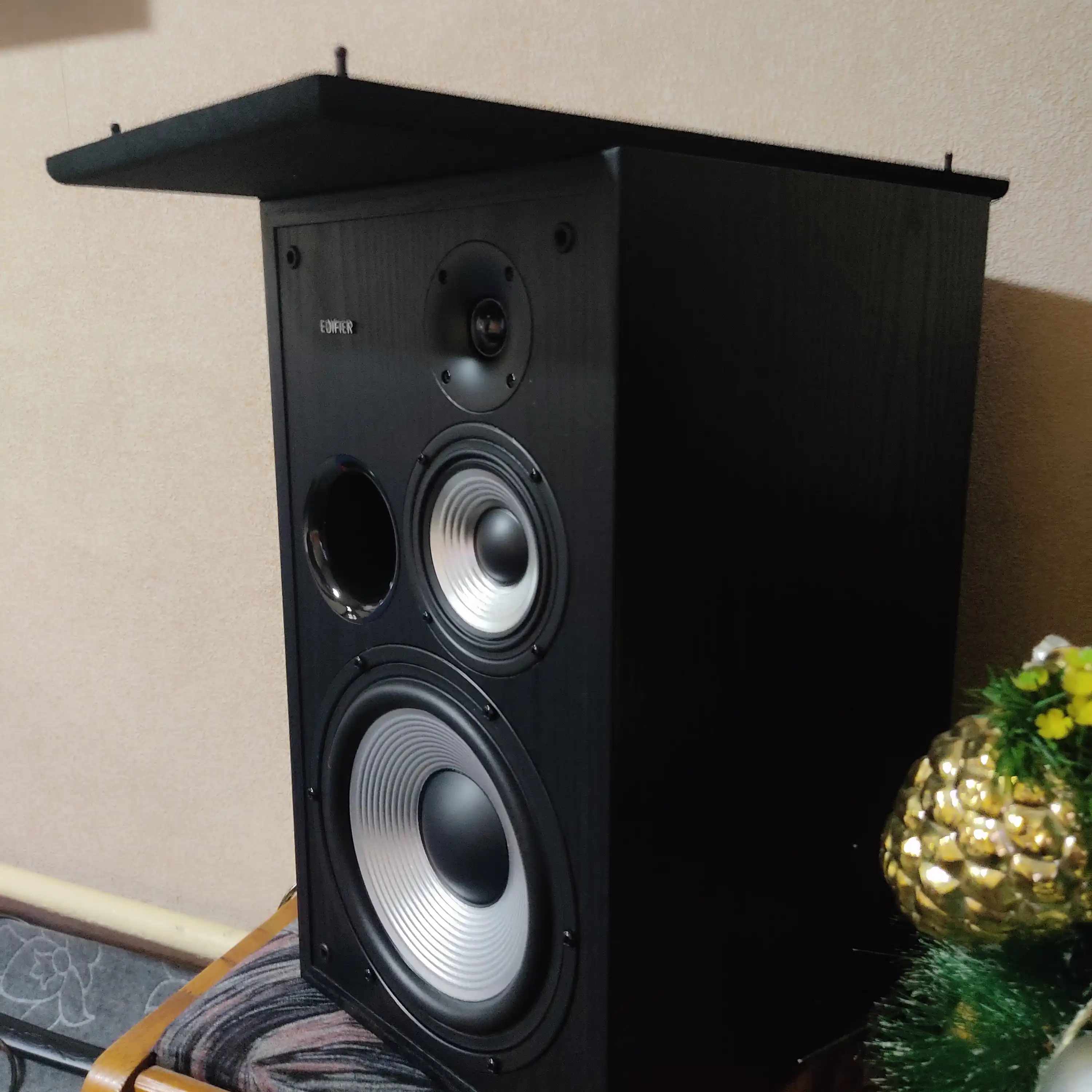 Aktiv akustik tizim Edifier R2850DB 2.0, 150 Vt