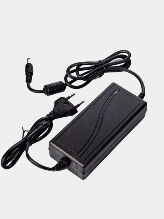 Universal blok pitaniya 12V, 5A, 60W LED, kameralar va routerlar uchun, quvvat bloki