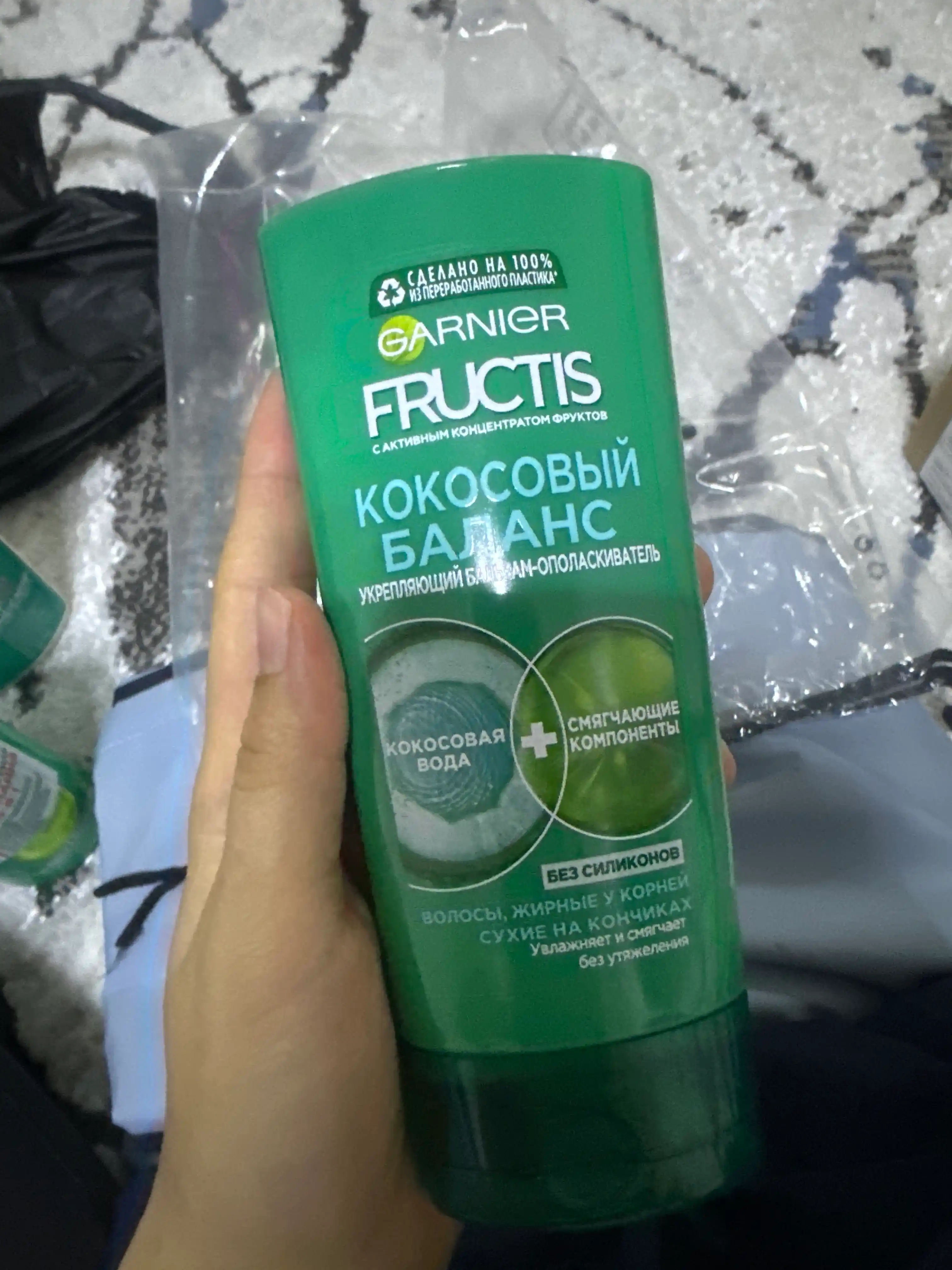 Sochlar uchun balzam Garnier Fructis Kokos balansi, 200 ml