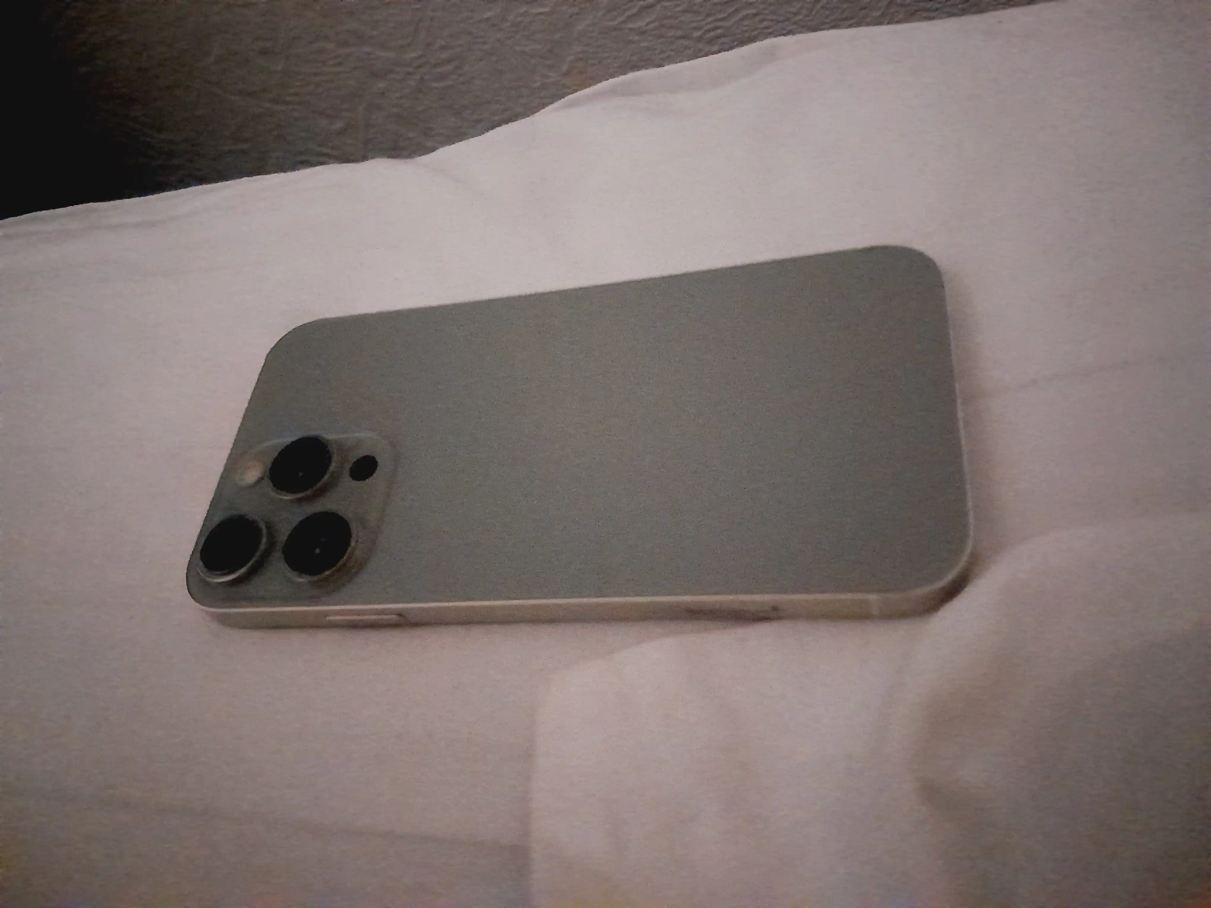 IPhone XR 14 pro korpusining orqa shishasi