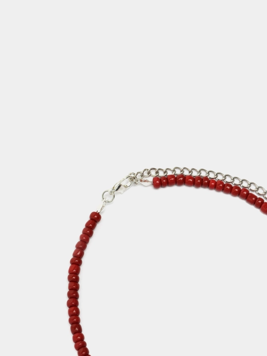 Biser va marvaridlardan yasalgan choker bo'yin zanjiri, marjonli bo'yin bezagi