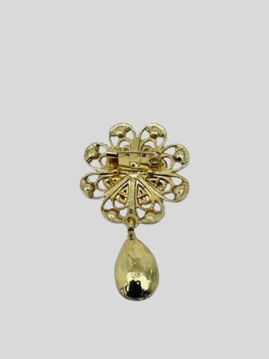Toshli Broshka, ayollar to'g'nog'ich-bulavkali, toshli