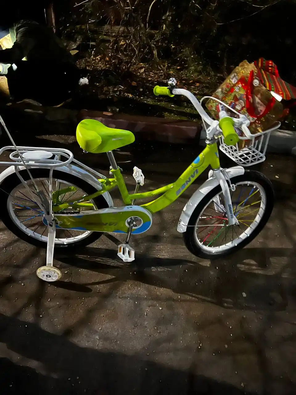 Ikki g'ildirakli bolalar uchun velosipedi BONVI 6941