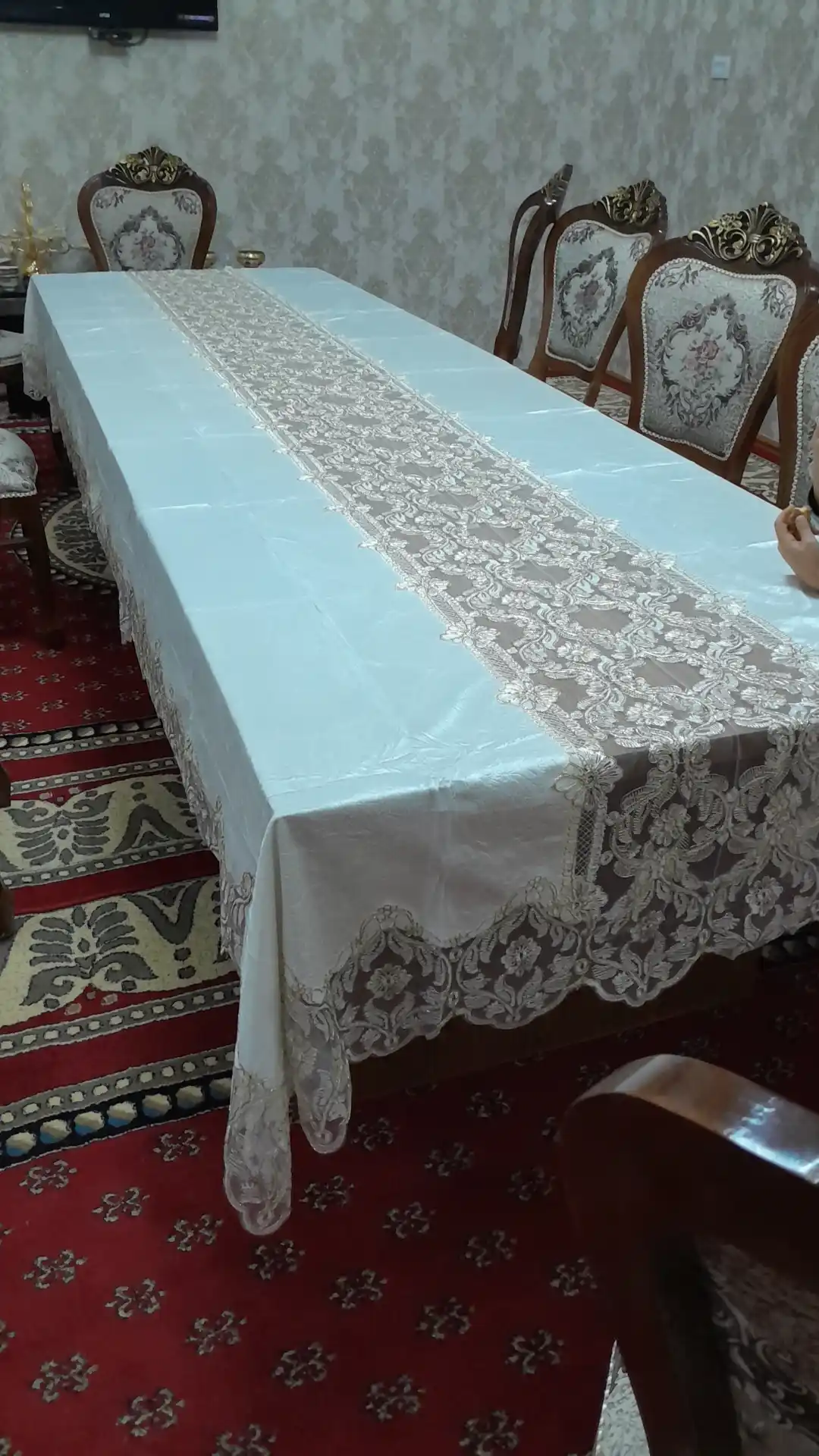 Premium qorli velur dasturxon oshxona, mehmonxona va bayram dasturxoni uchun