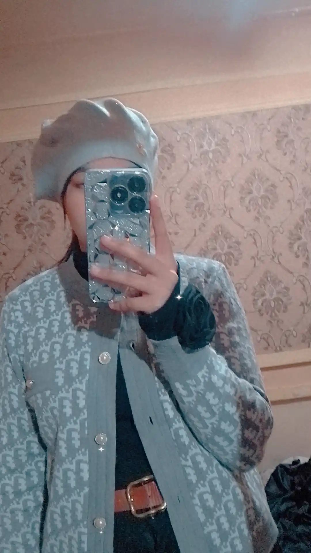Ayollar uchun trikotaj beret, ayollar va qizlar uchun beretkalar, shapka ayollar uchun