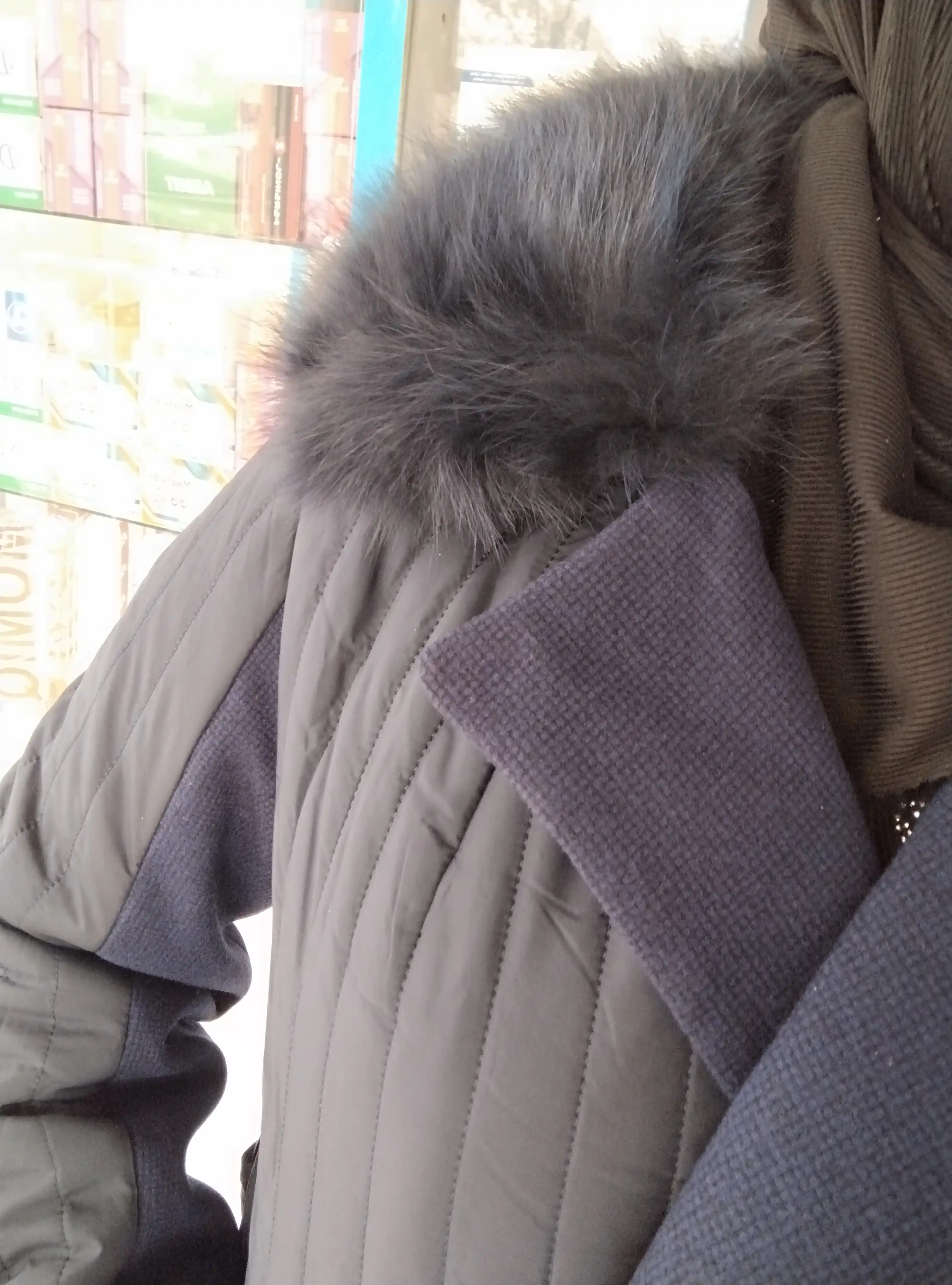 Ayollar kutkasi, paltosi, tabiiy mo'yna, 1.2м