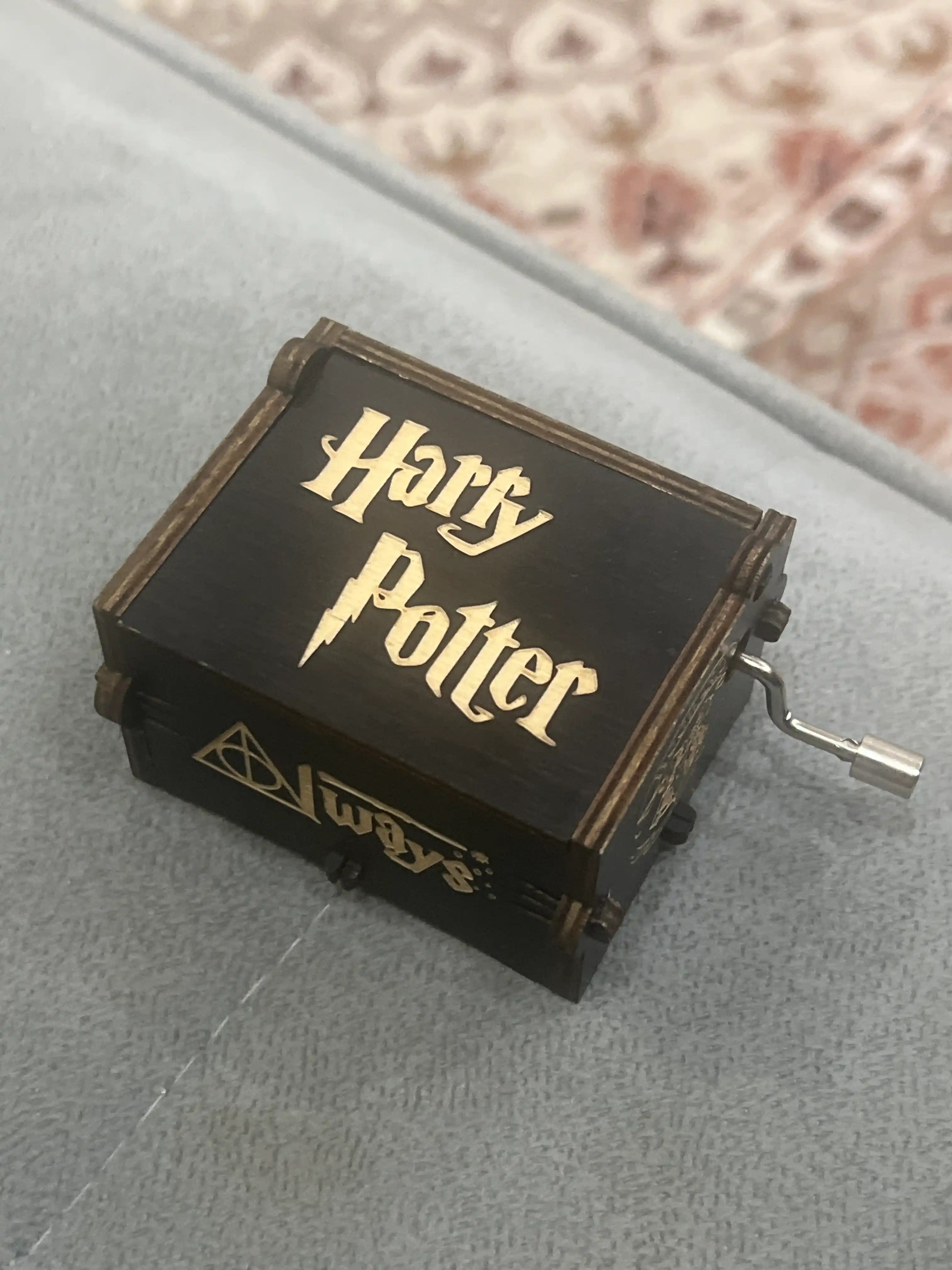 Garri Potter ohangli musiqa qutisi