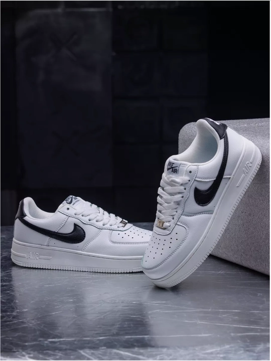 Erkaklar uchun kuzgi krossovkalar AIR FORCE1 CLASIC universal sifatli krossovkalar
