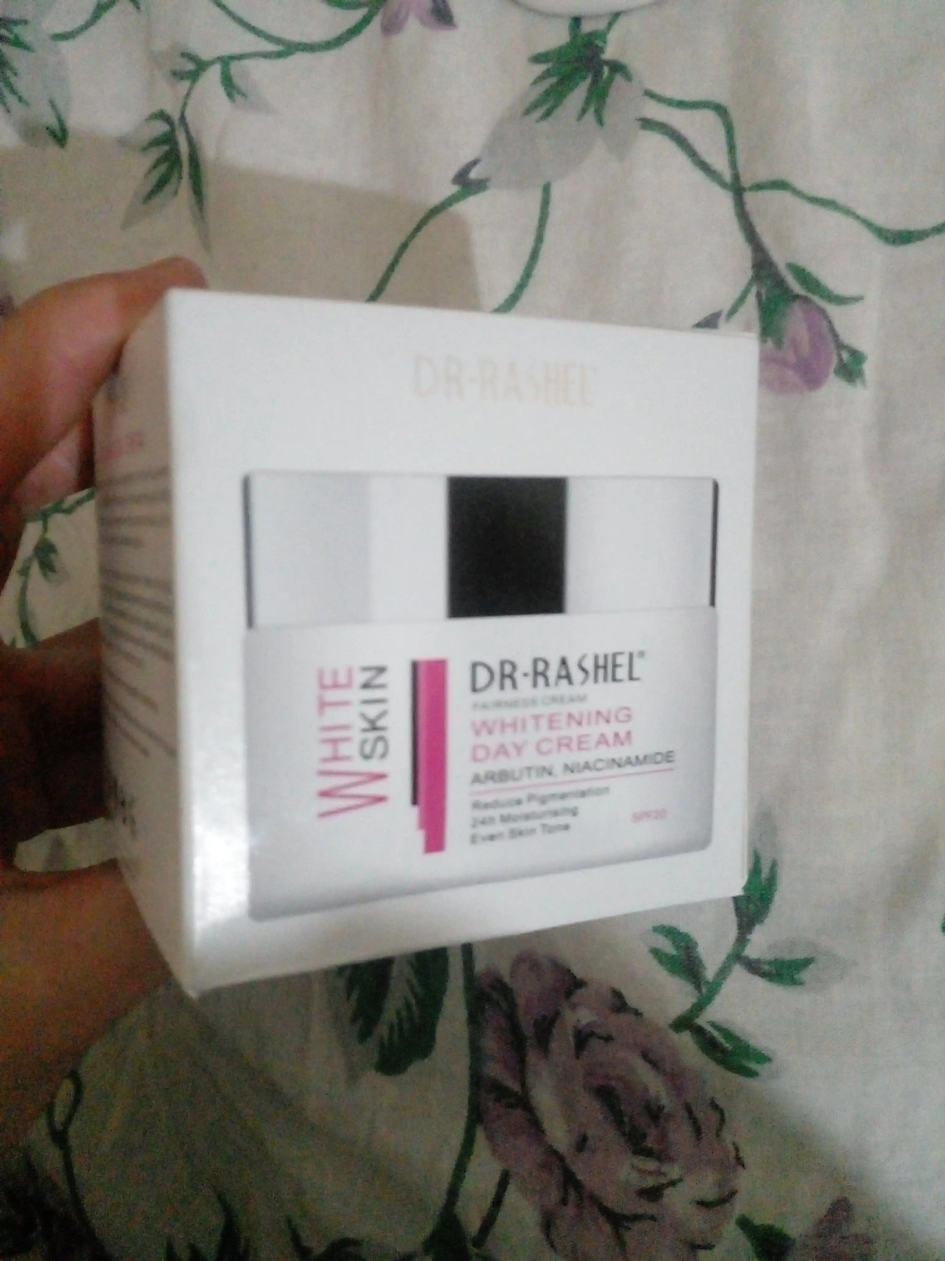 Отбеливающий дневной крем для лица от пятен с SPF20, Dr. Rashel Whitening SPF20, 50 г
