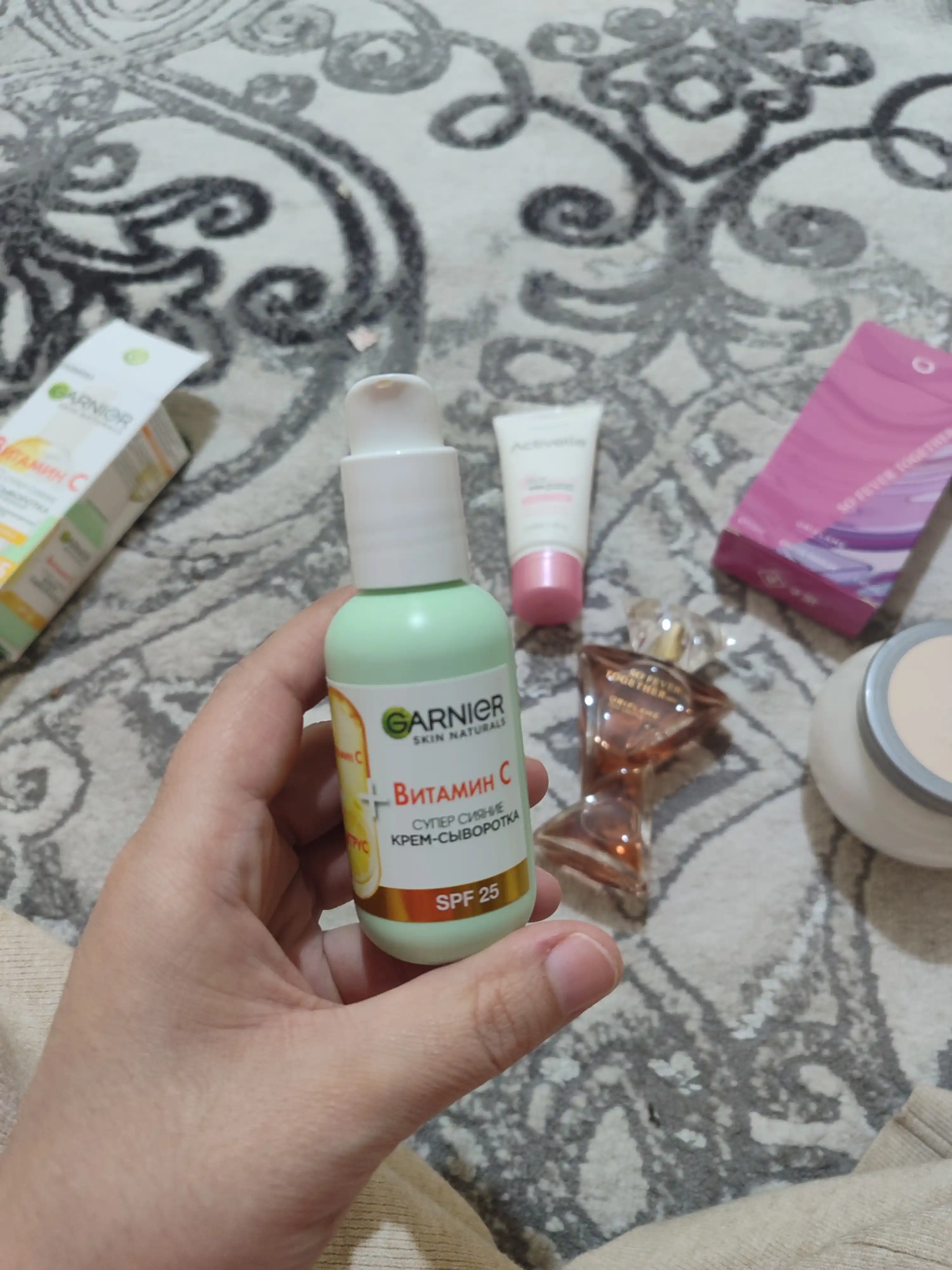 Крем-сыворотка для лица Garnier, с витамином С, 50 мл