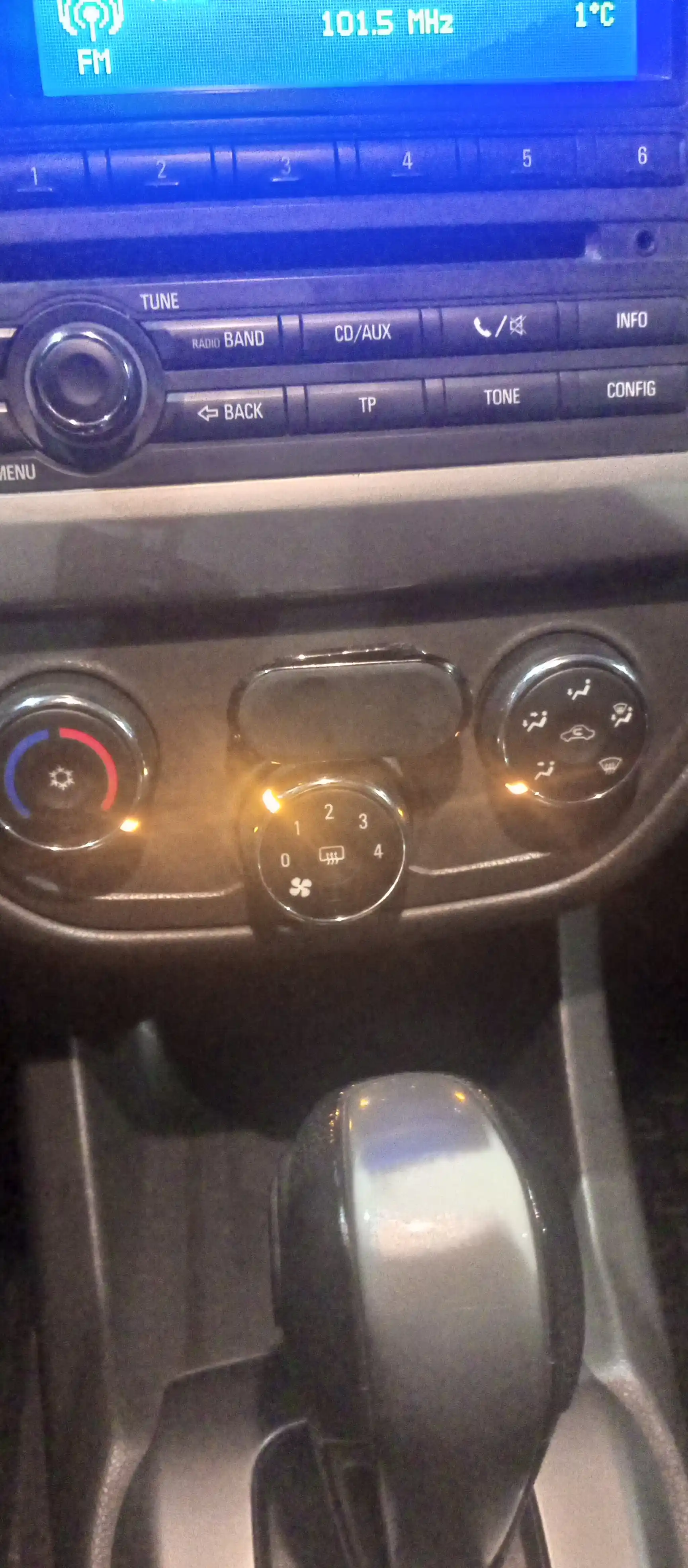 Avtomobil uchun, ko'p funktsiyali magnitli telefon ushlagich, 360 gradusga aylanadi