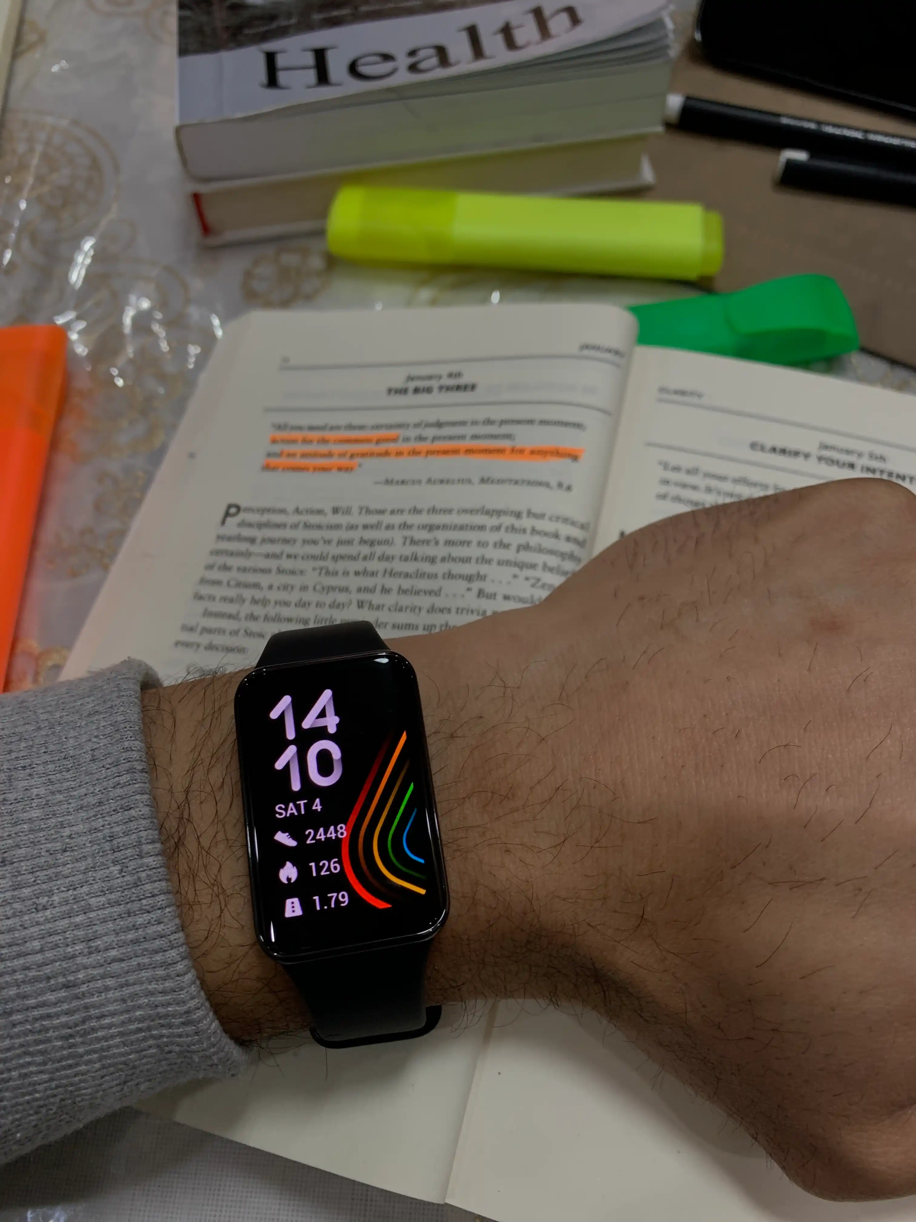 Honor Band 9 Asia, 1.57 dyuymli AMOLED 60Hz displey, 14 kunlik batareya, 96 ish rejimi