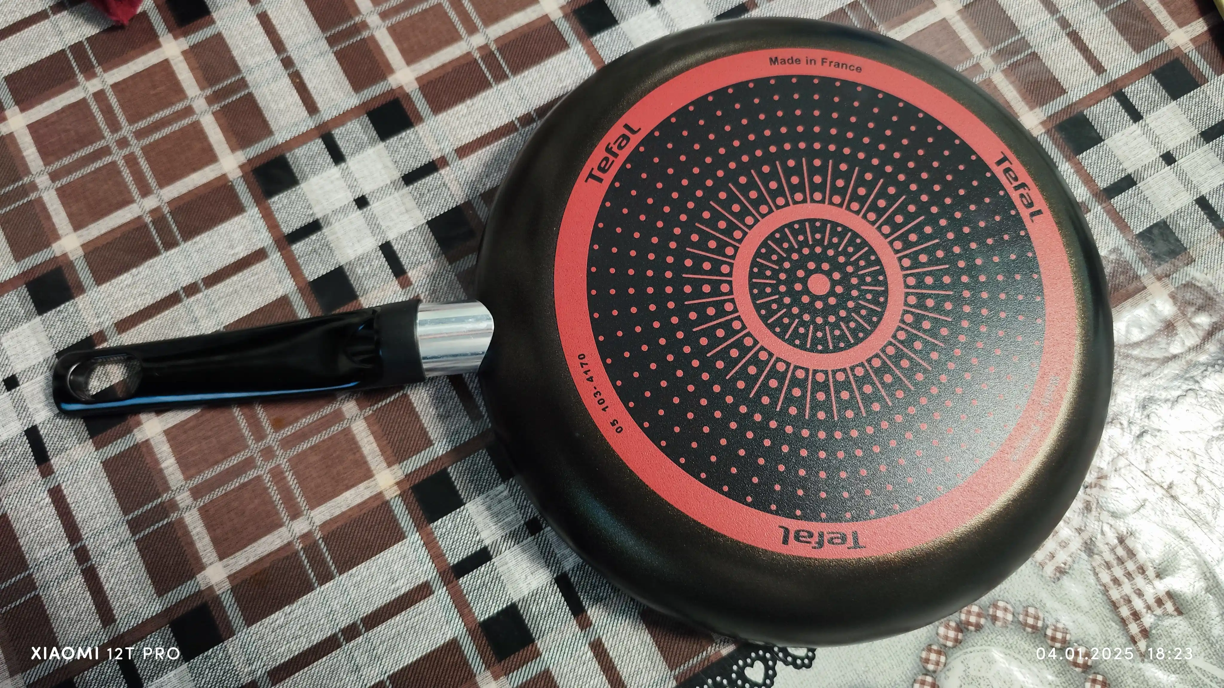 Сковорода Tefal Easy Plus 22, 24, 26, 28, блинная, вок