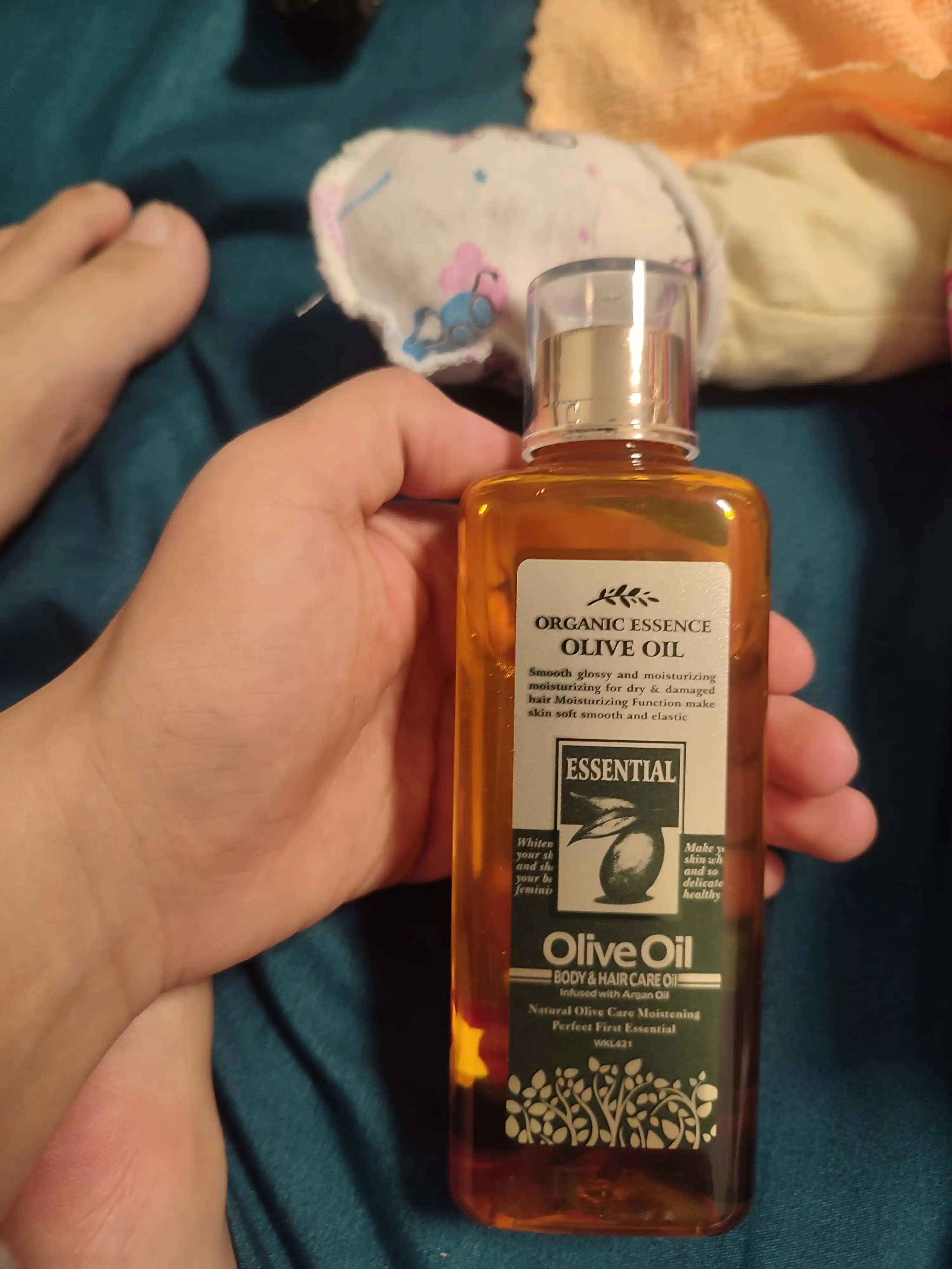 Soch va tana uchun namlantiruvchi zaytun yogi, Organic essence olive oil, 200 ml