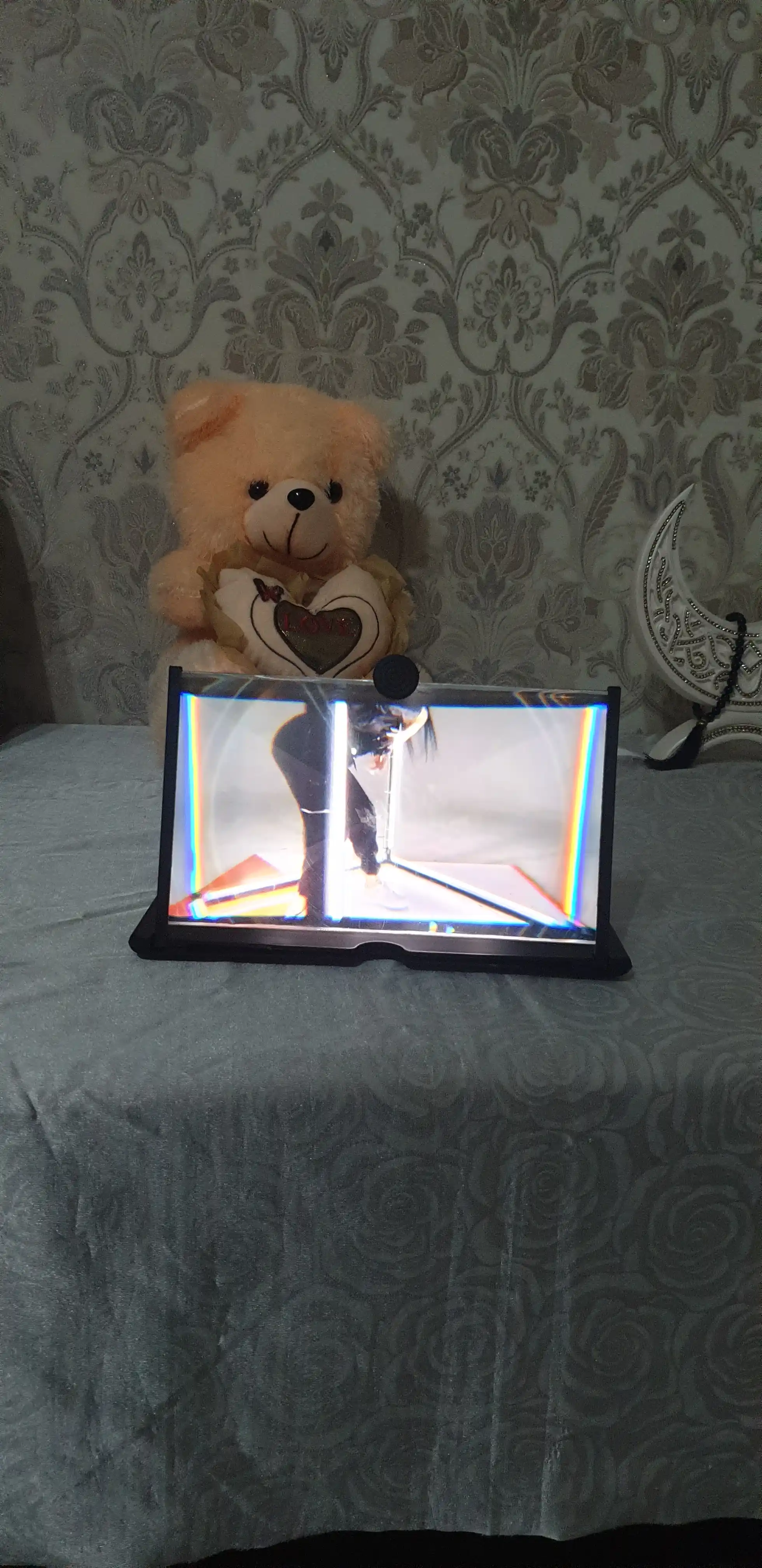 Smartphone uchun 3D ekran lupa – kattalashtiruvchi 3D ekran lupasi, taglik