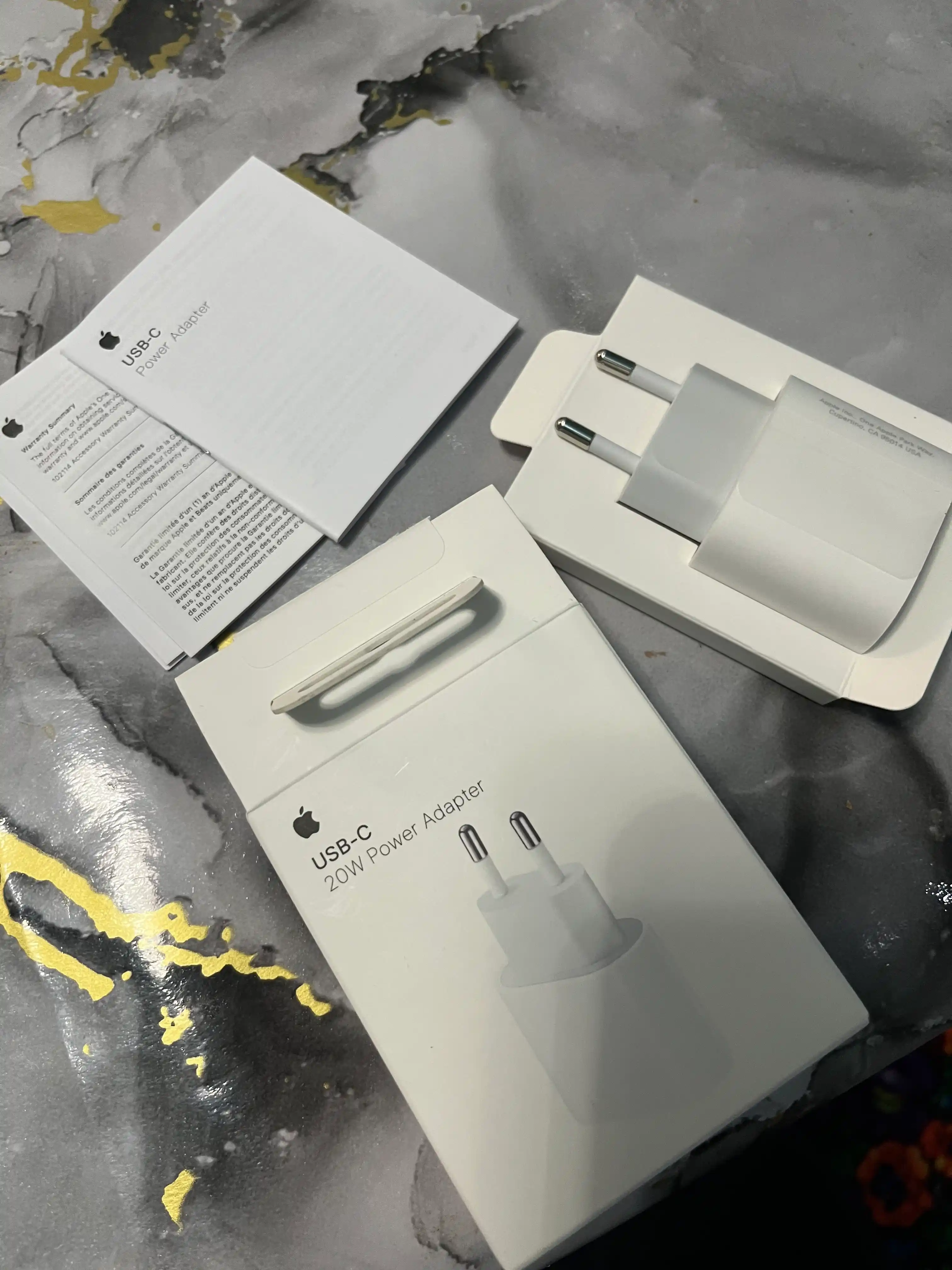 Зарядка Apple 20W, зарядное устройство Apple 2 pin, адаптер 20W, для iPhone, iPad