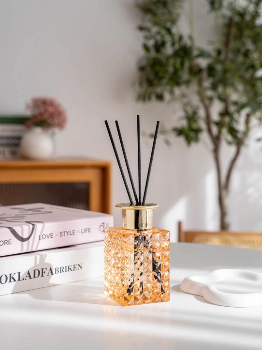 Uy aromadiffuzeri tolali tayoqchalar bilan, 100 ml - 