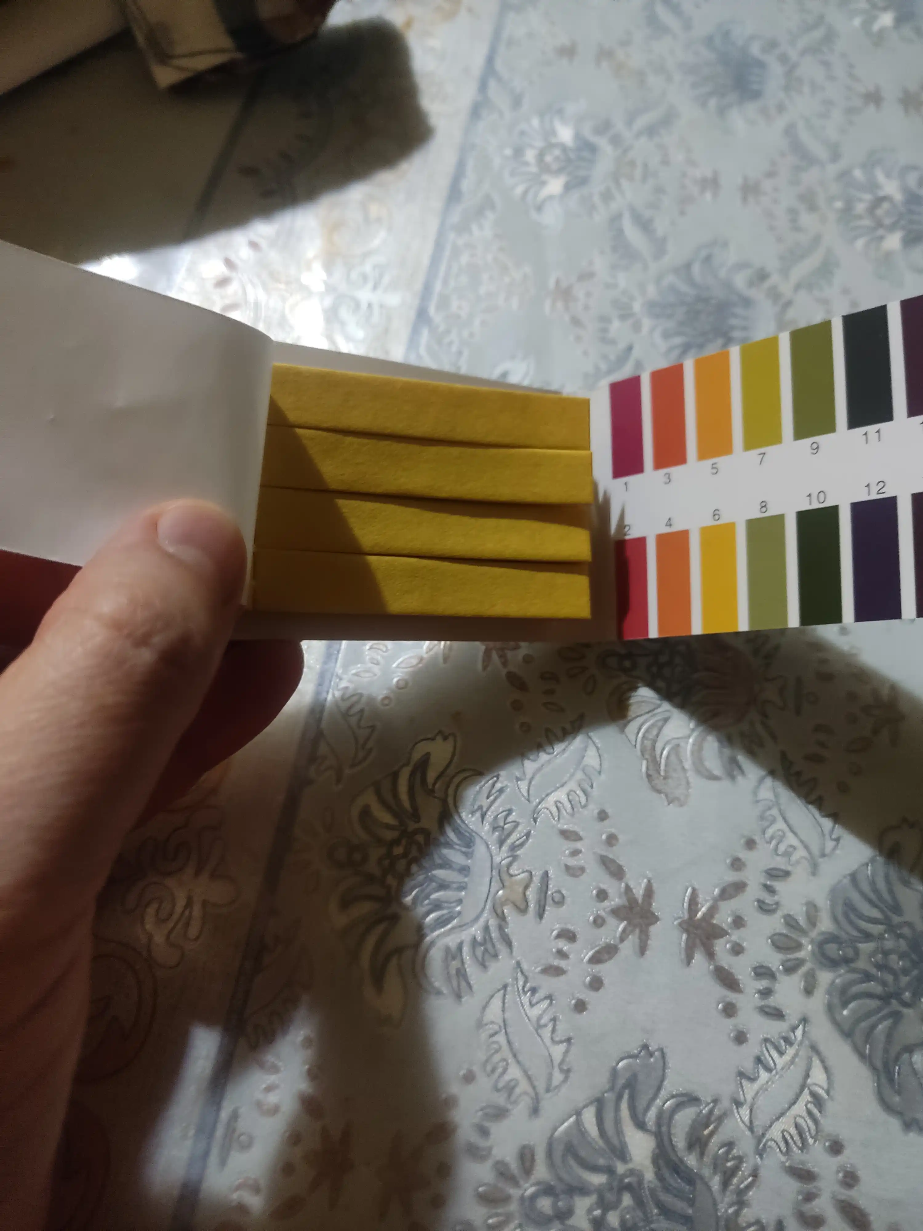 PH - test chiziqlari 1 - 14, qog'oz, lakmus
