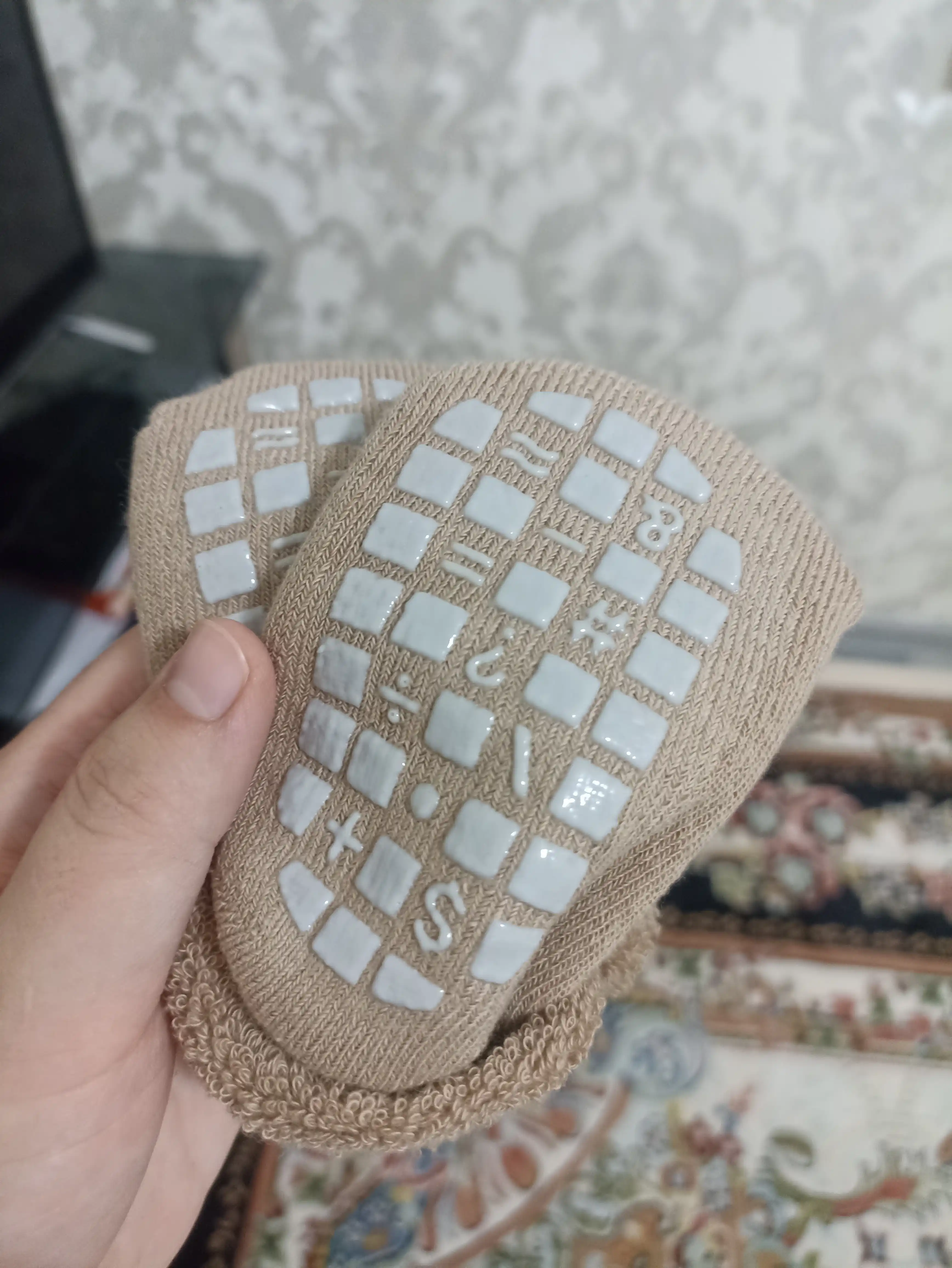 3 yoshgacha chaqaloqlar uchun sirpanmaydigan qishki issiq paxmoq bolalar paypoqlari