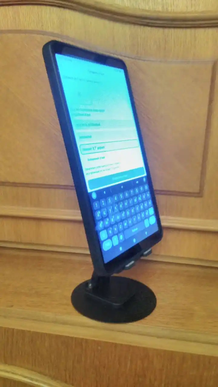 Telefonlar uchun ushlagich, yostiqchali, 360 gradusga aylanadi