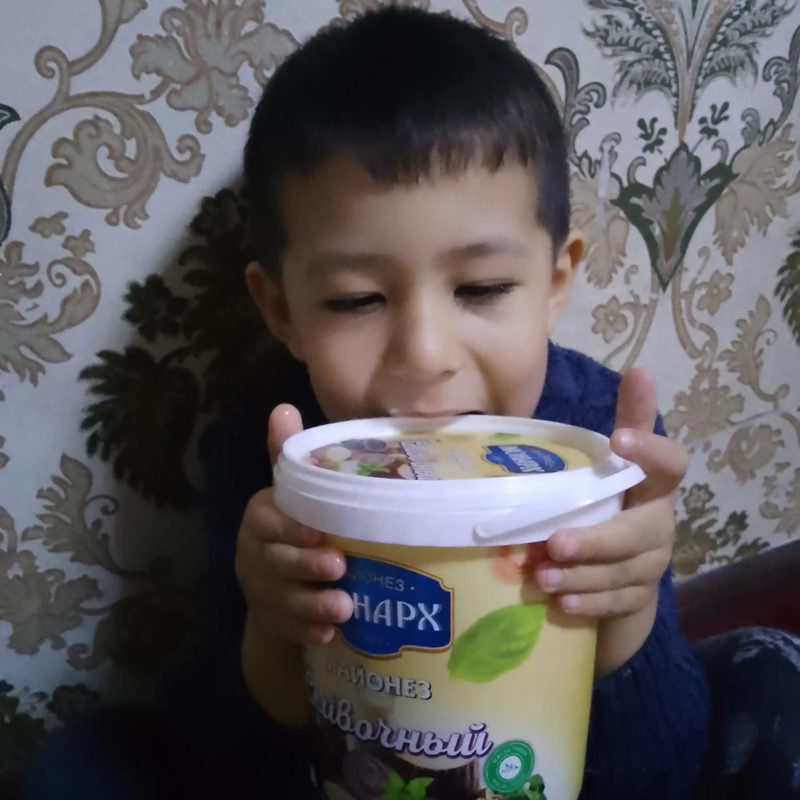 Mayonez "Monarx" qaymoqli, chelak 1 kg