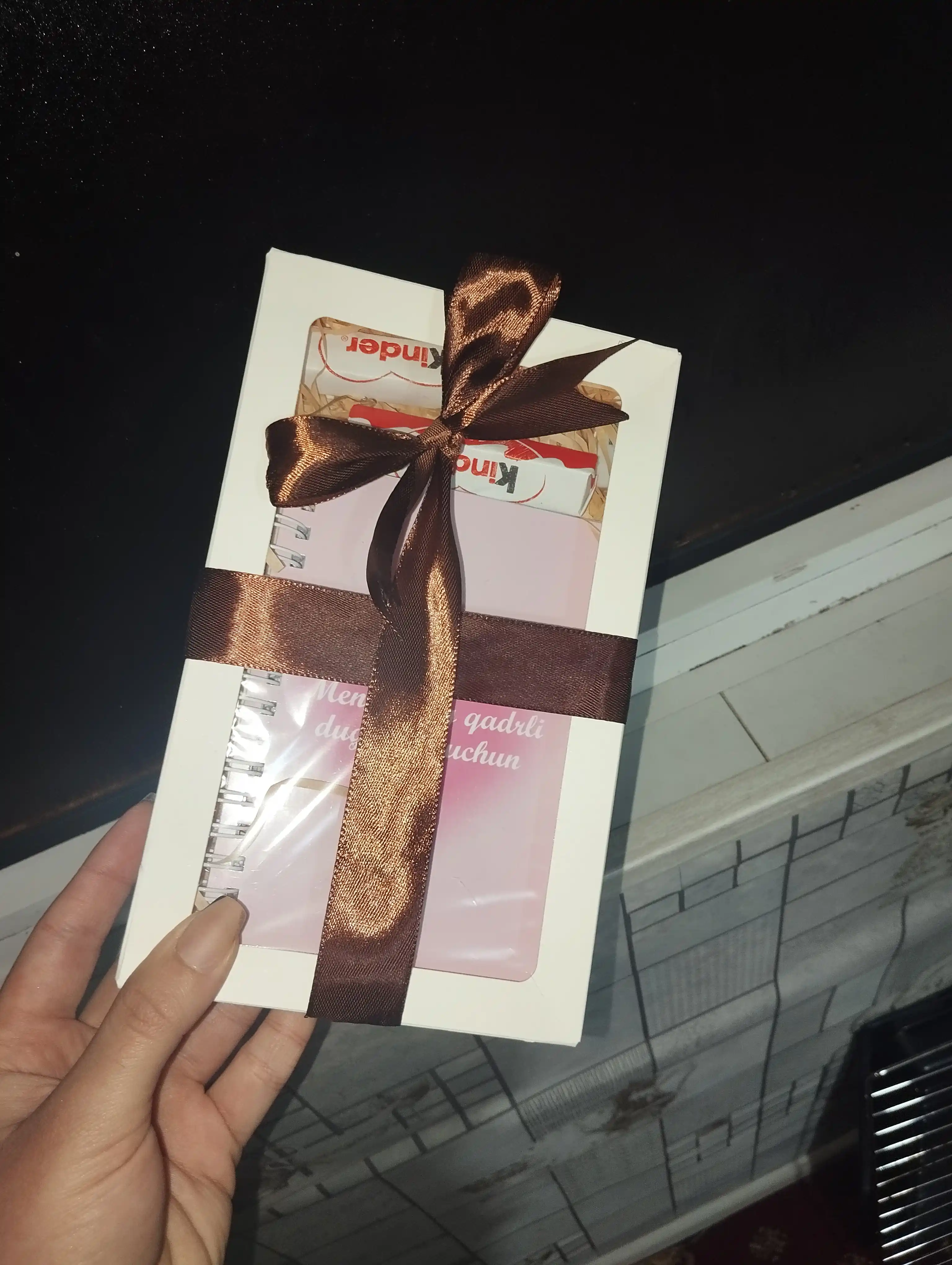 Шоколад с молочной начинкой Kinder CHOCOLATE, 50 гр