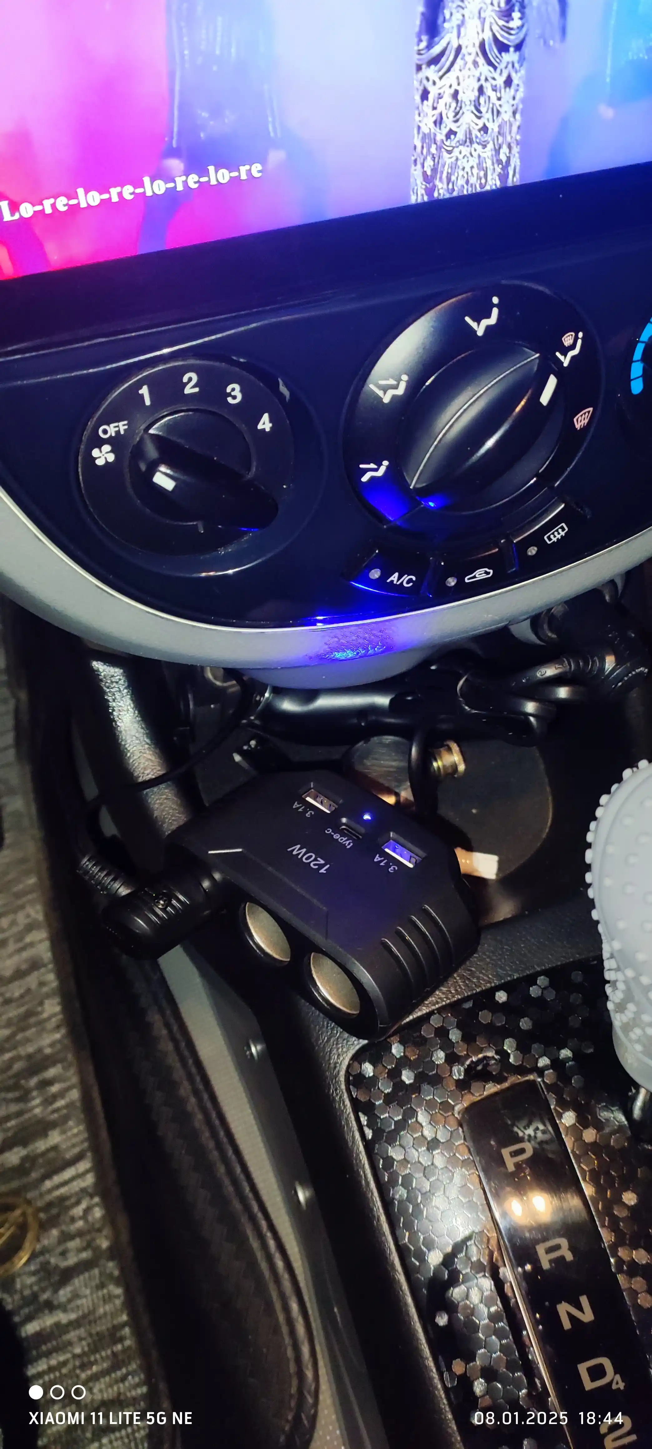 Адаптер для автомобиля с 3 разъёмами, зарядное устройство с USB и Type-C портами