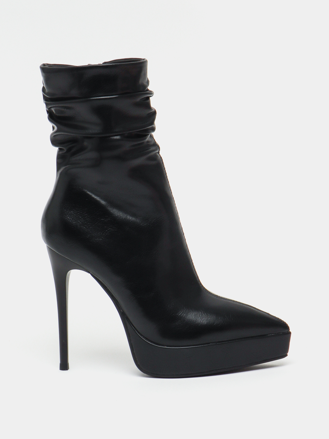 Ijtimoiy tarmoqlardan rus porno Porno talabalar dacha jinsiy aloqa