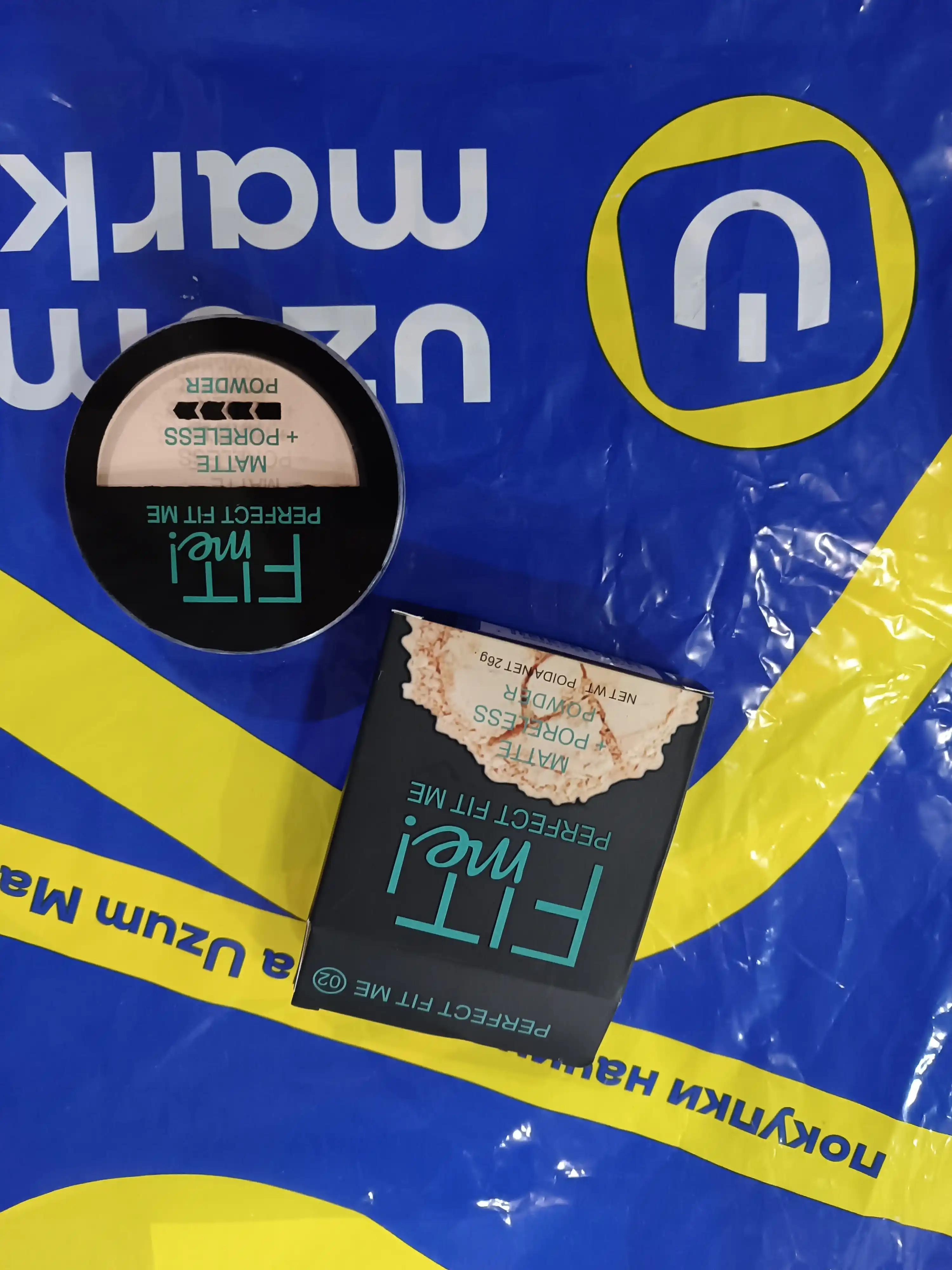 Upa yuz uchun  FIT ME ikki qavatli, ton: 02, 03