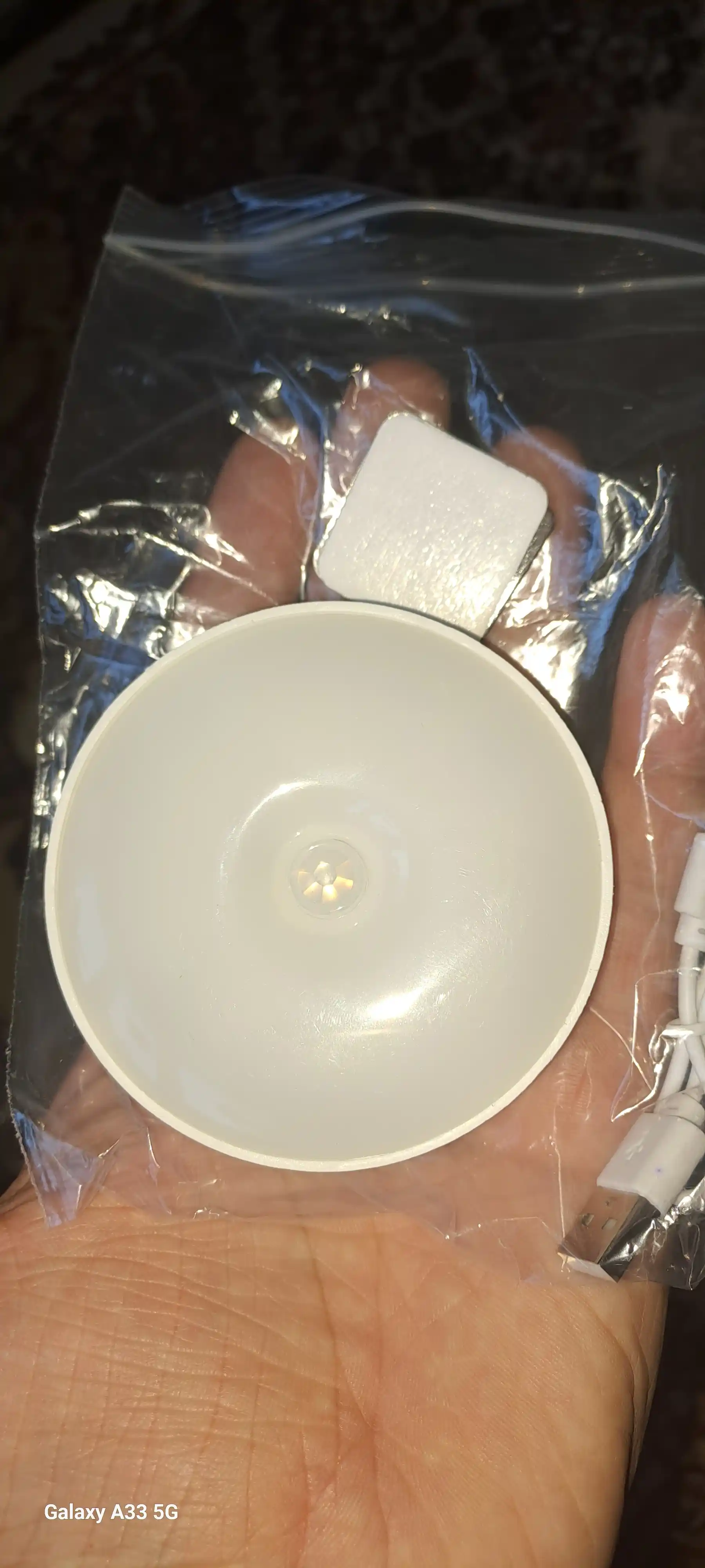 Simsiz LED chiroq, tungi yorug'lik, akkumulyatorli, harakat sensori bilan chiroq