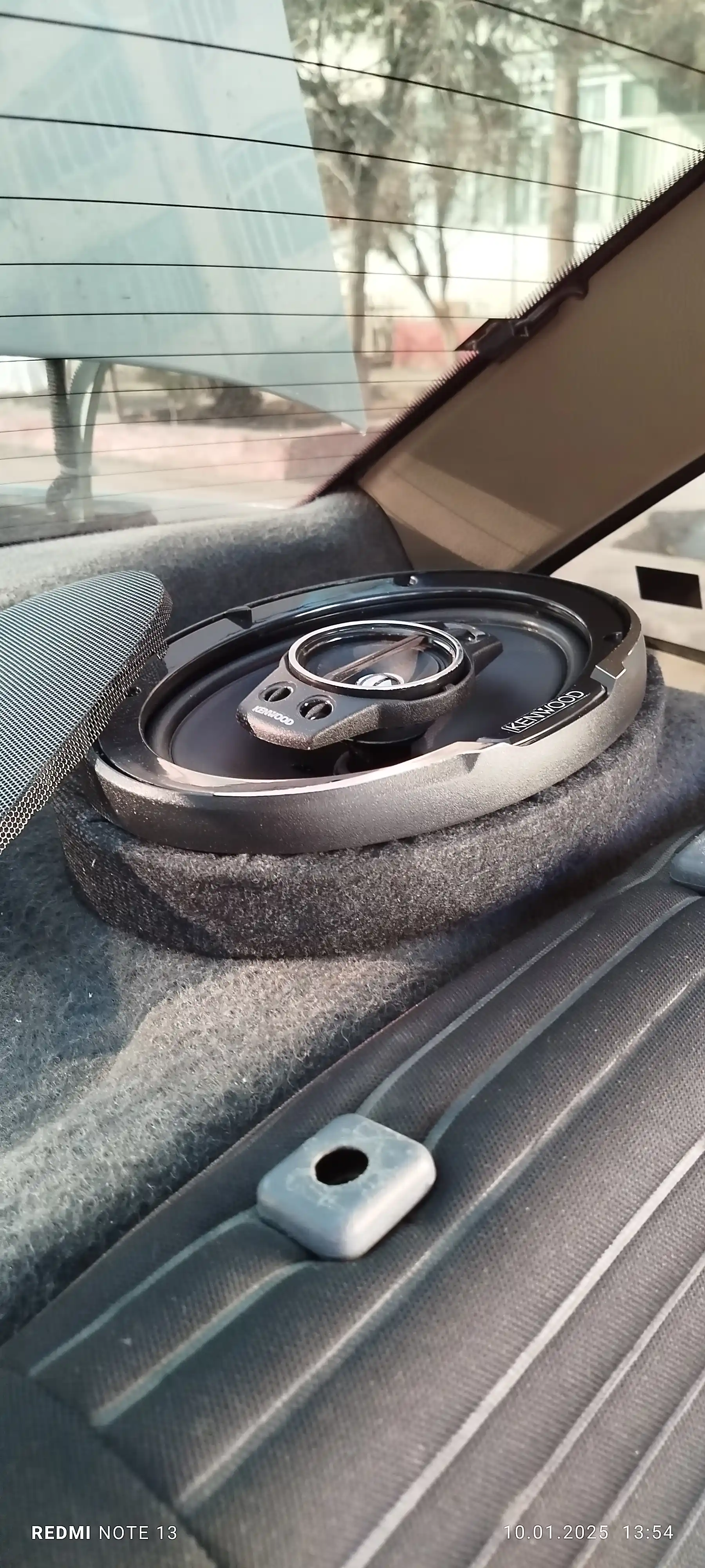 Автомобильные колонки Kenwood 700 Вт