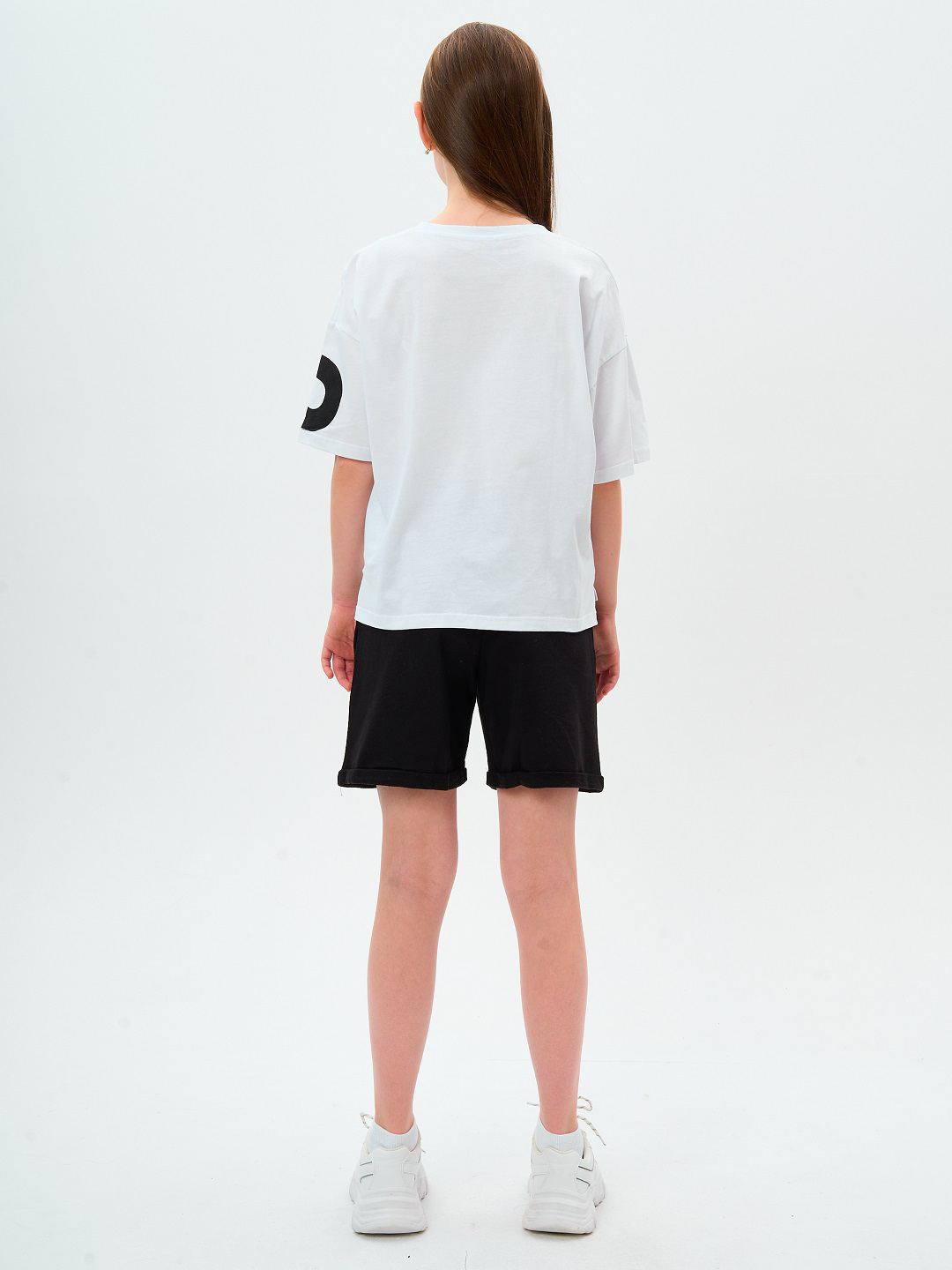 Gozal tranniylar ishtirokidagi guruh seks porno