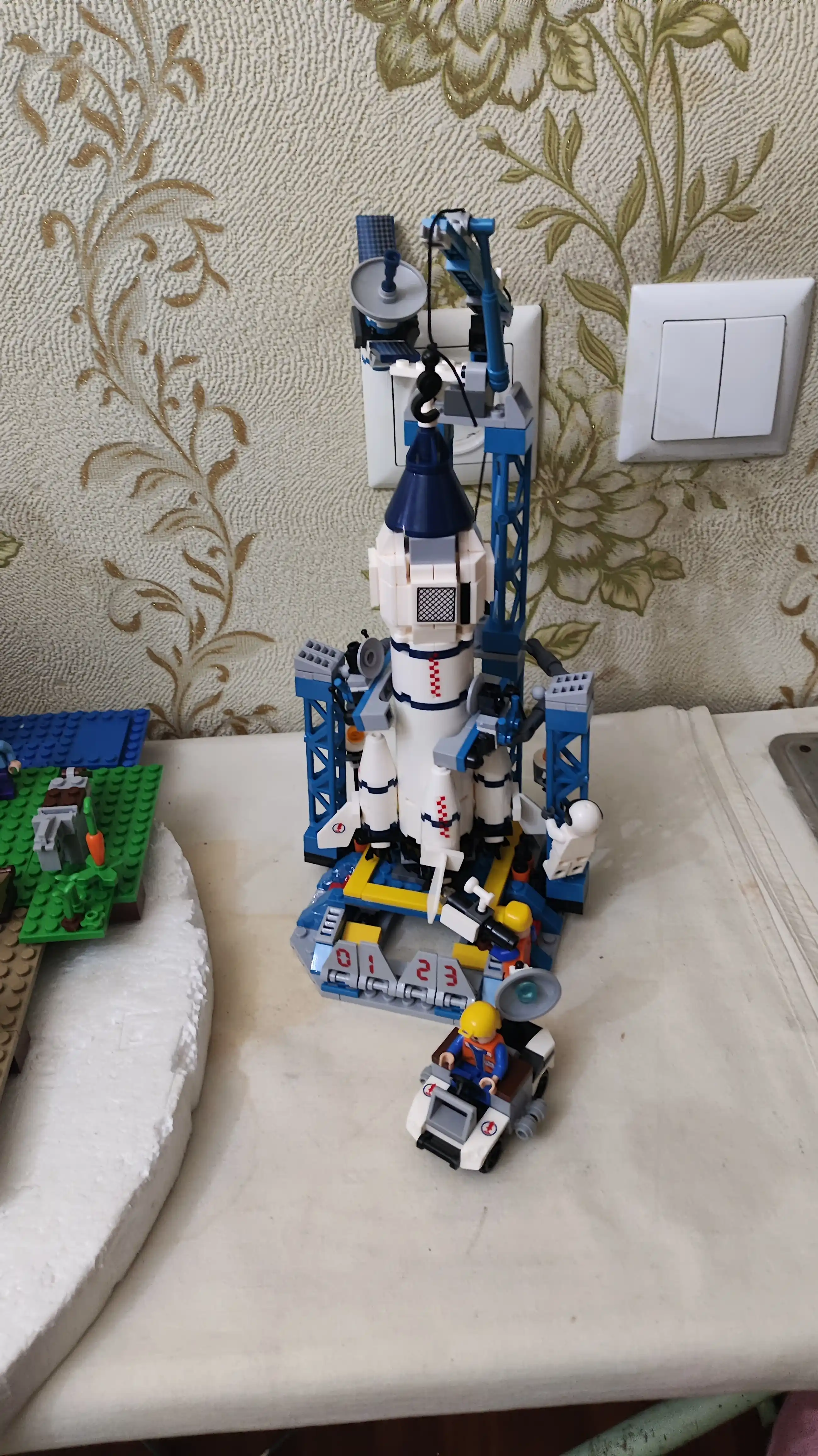 Конструкторы "Cosmo" Ракеты, корабли и космические станции совместим с Lego