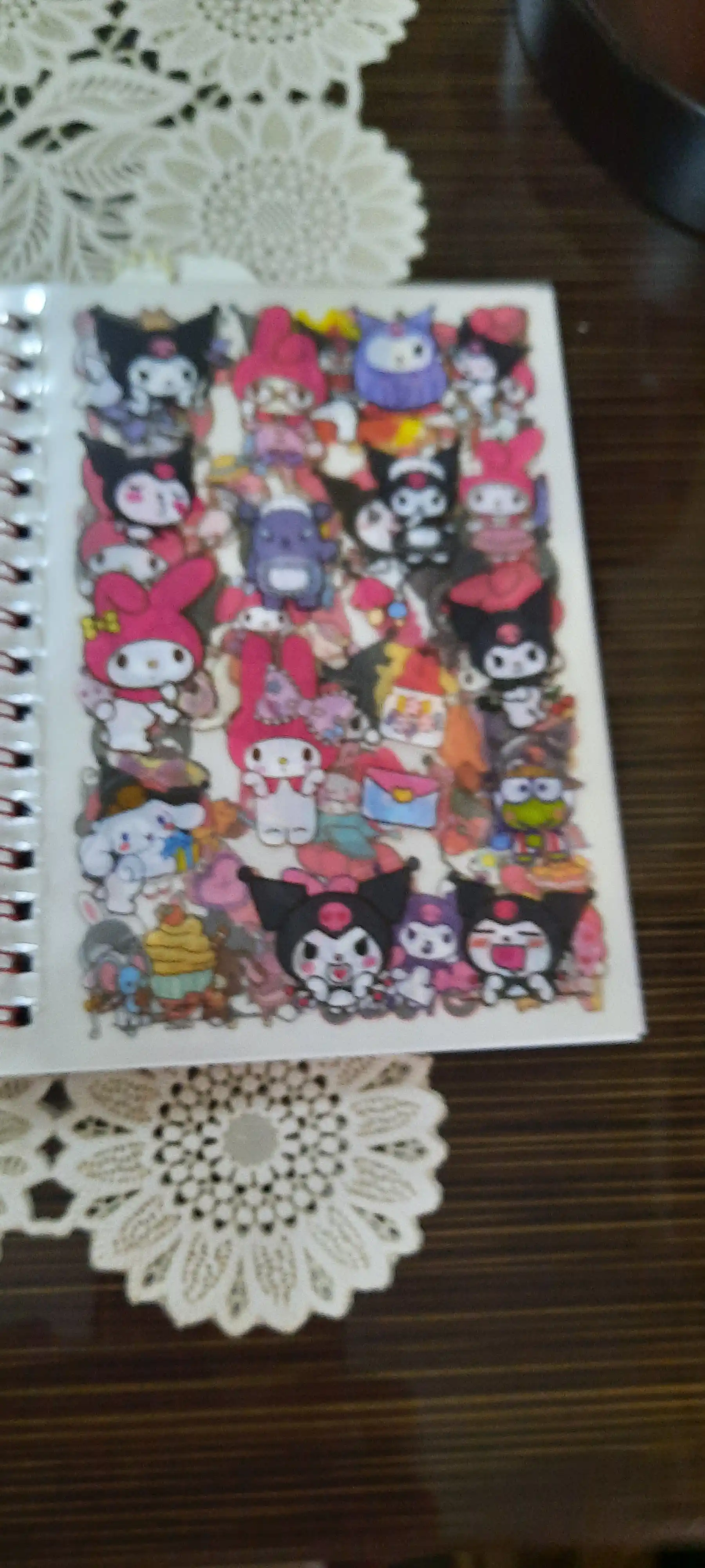 Bloknot stiker bilan Kuromi Sanrio, stiker kitobi, o'lchami 16 * 12 sm