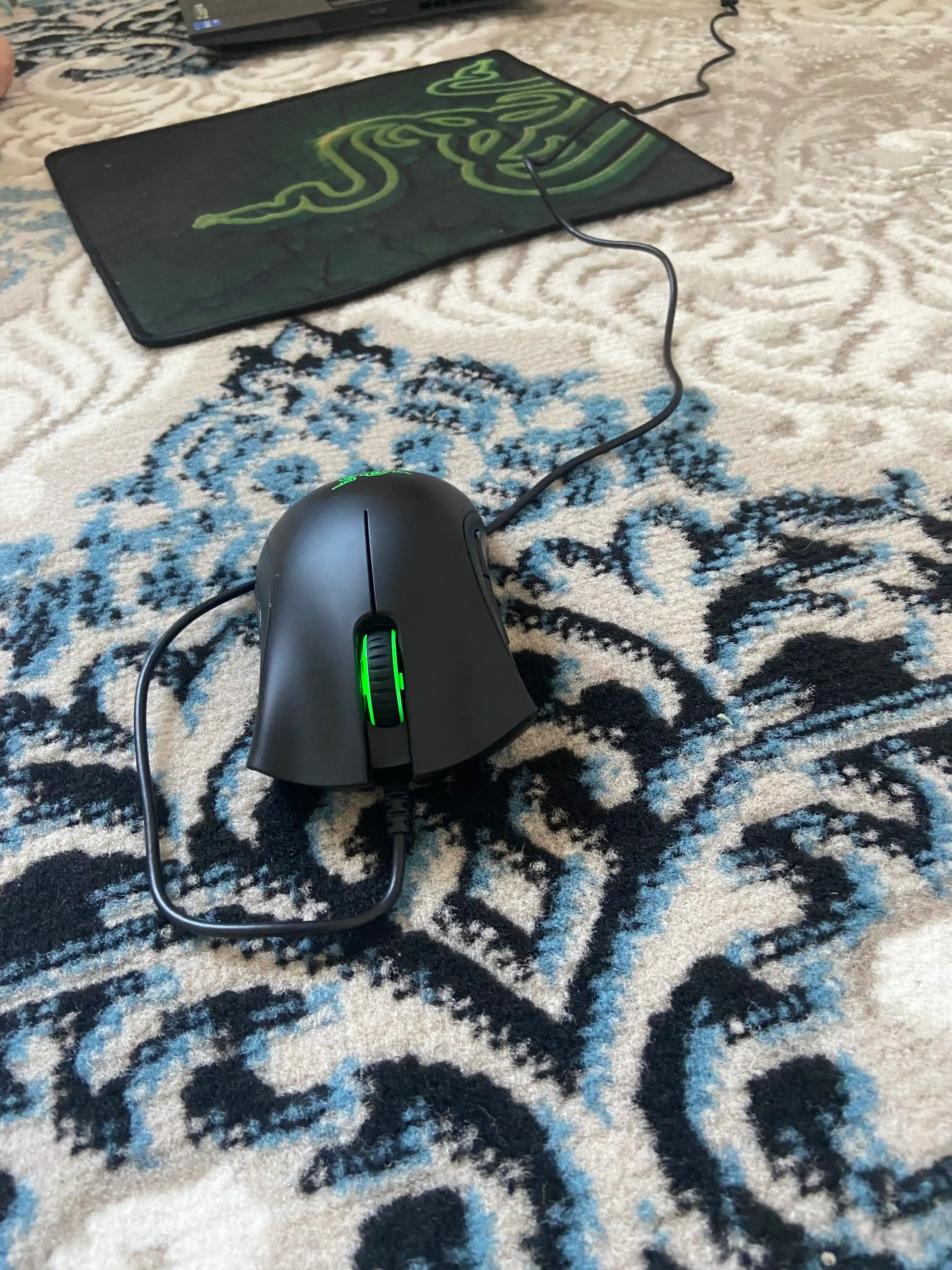 Razer DeathAdder Essential simli oyin sichqonchasi, 5 ta tugma, 6400 DPI, Synapse 3.0 soft