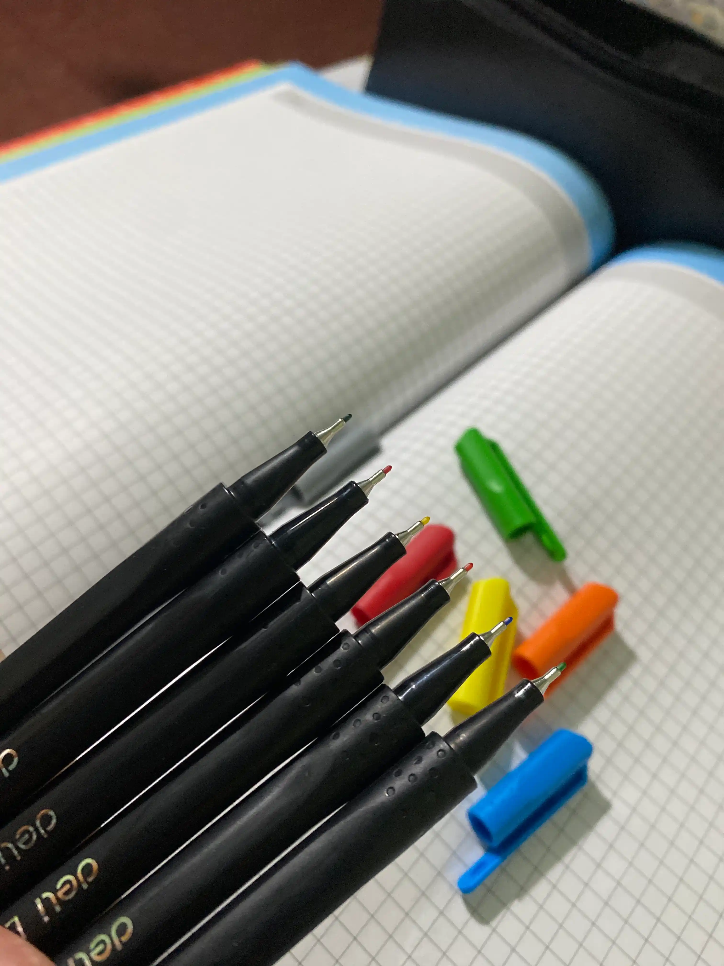 Ручка Fineliner Deli EQ900-06