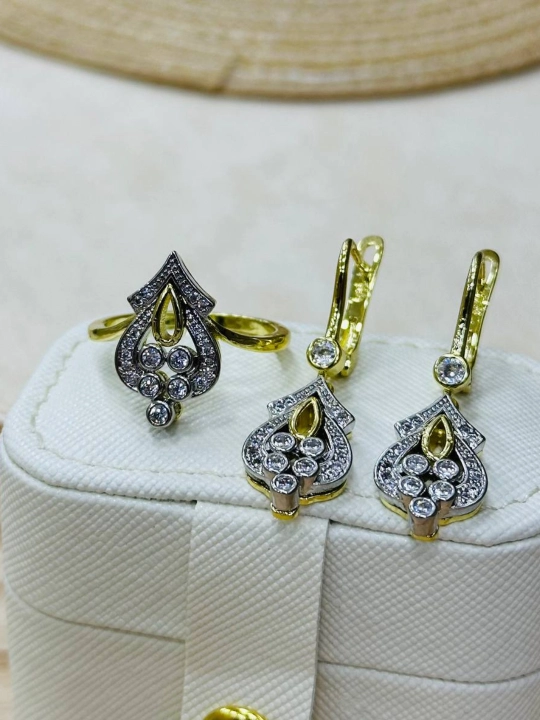Набор украшений Xuping Stainless Steel, серьги, кольцо, подарочная коробка