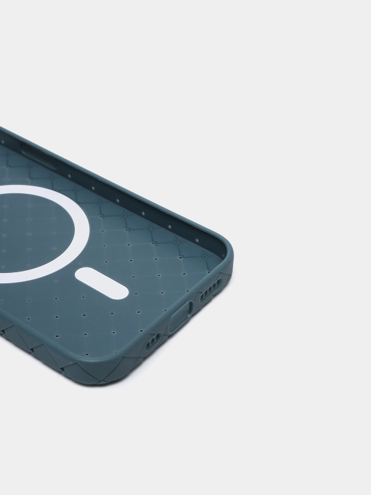 IPhone 16/15/14/13/12 Pro/ProMax uchun to'rsimon Magsafe g'ilof