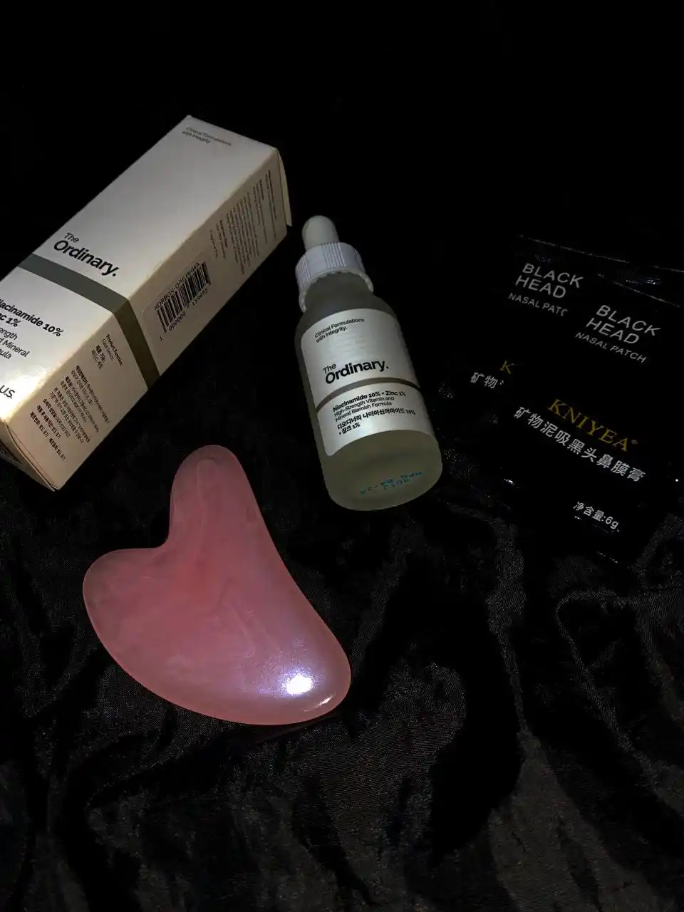 The Ordinary Niatsinamid va sink bilan yuz zardobi Niacinamide 10% + Zinc 1%, 30 ml