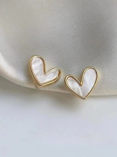 Кремовый