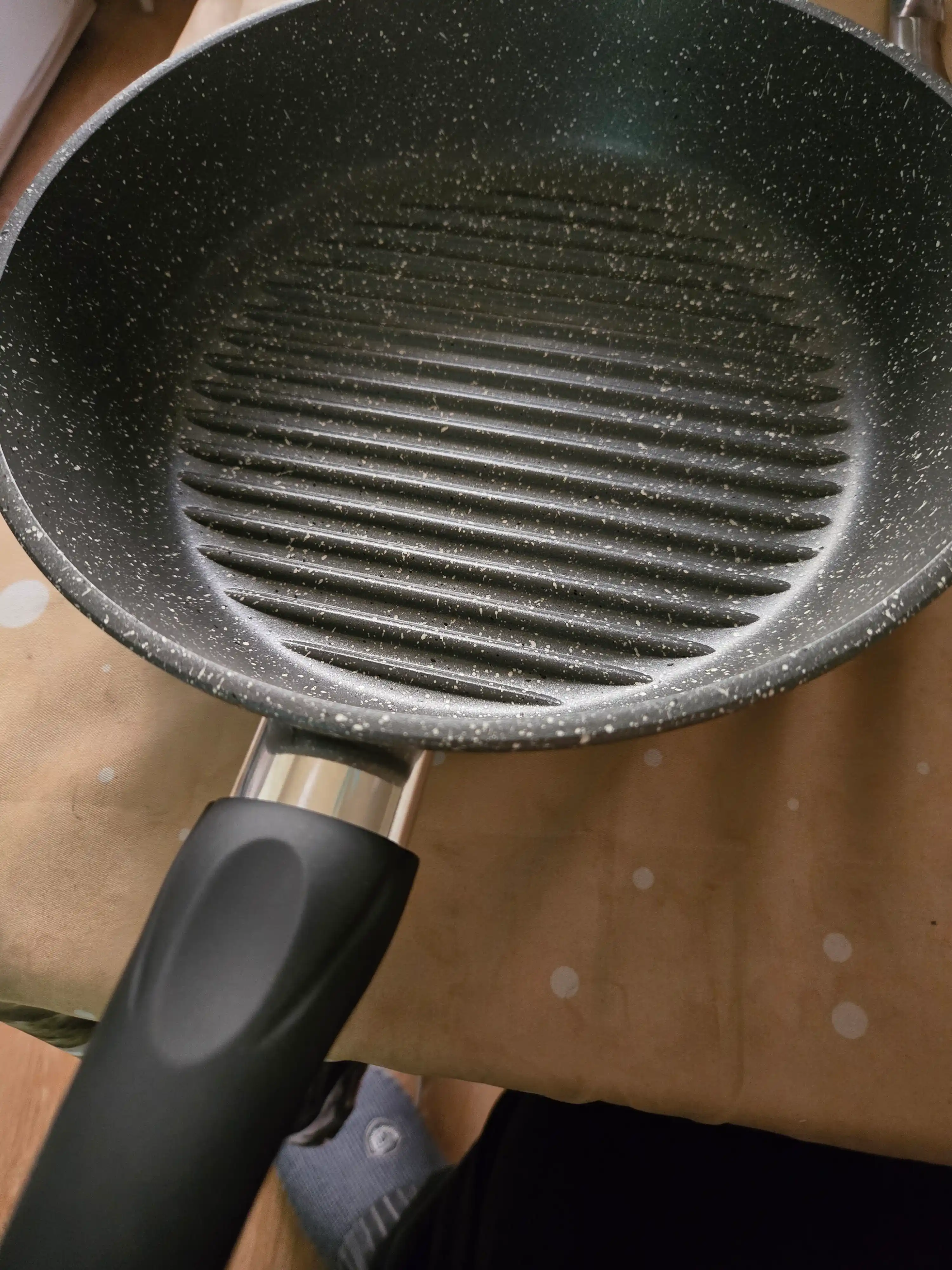 Grill tova Gornitsa, granit