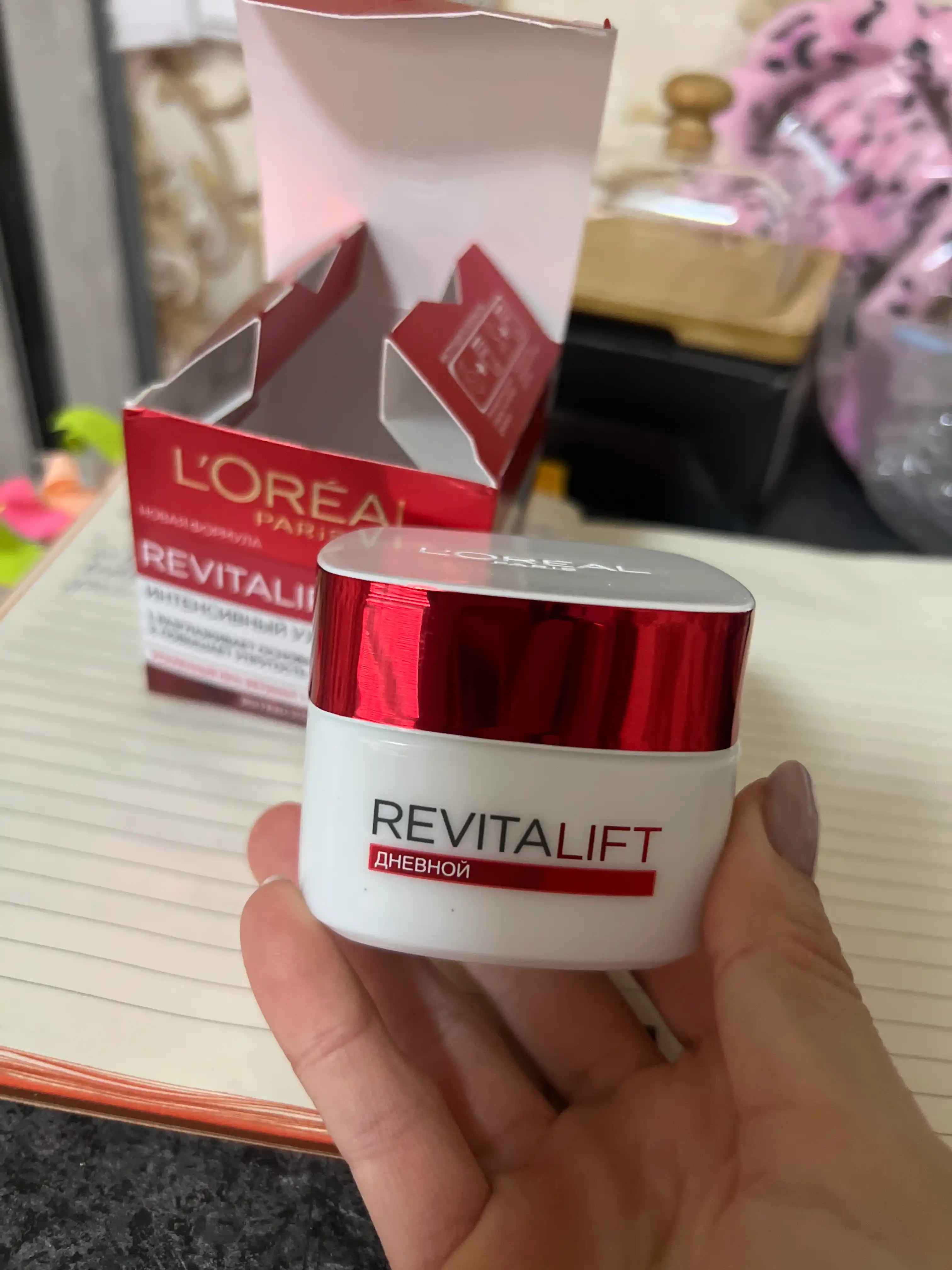 Yuz uchun krem L'Oreal Paris Revitalift, kunduzgi, 50 ml
